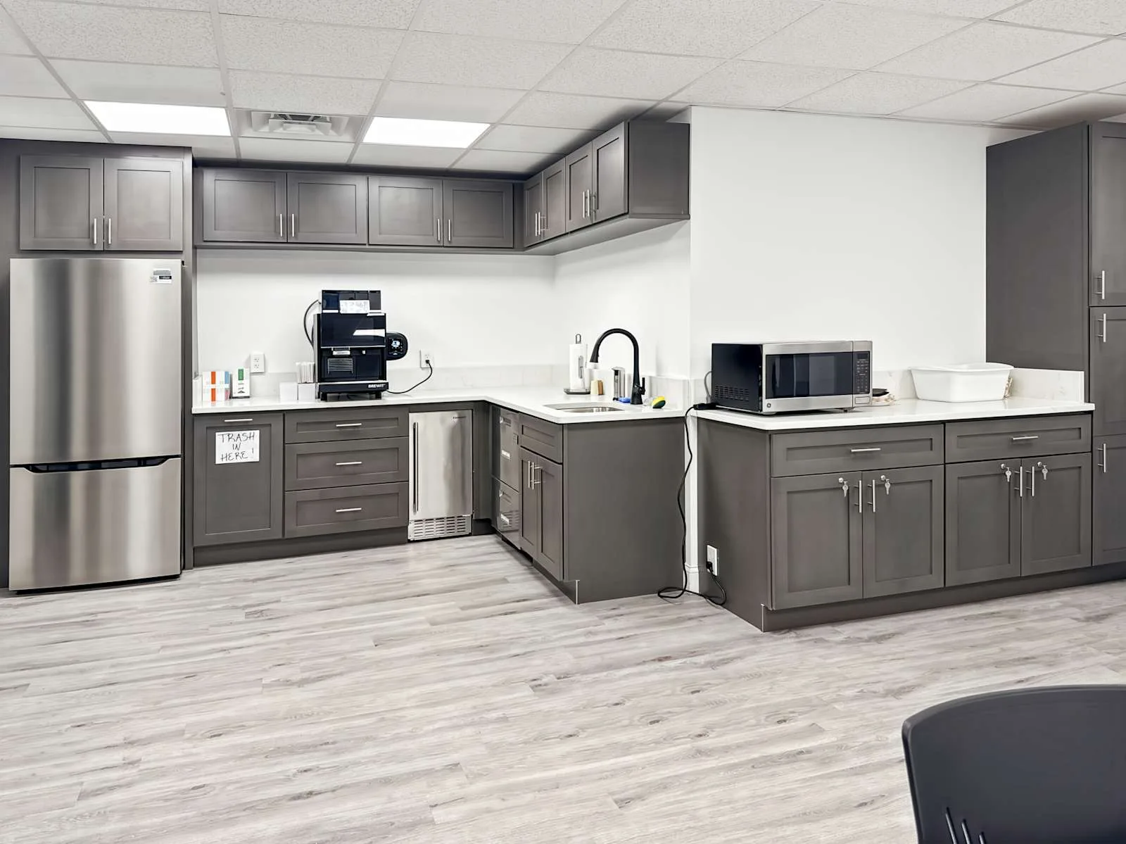 Regus TN, Oak Ridge - Tennessee Ave, Kitchen, Oak Ridge, TN