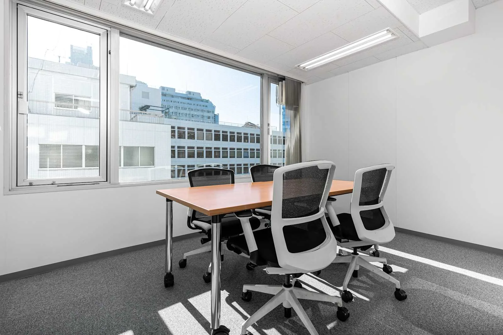 Regus TOKYO, Harajuku、会議室（4名）、東京
