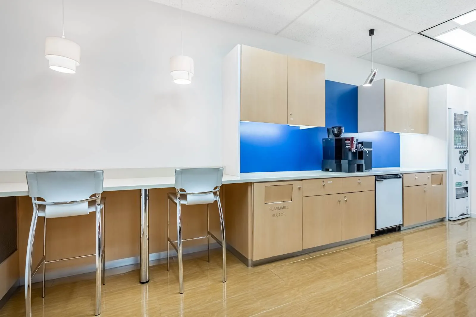 Regus TOKYO, Kamiyacho MT, Kitchen, Tokyo