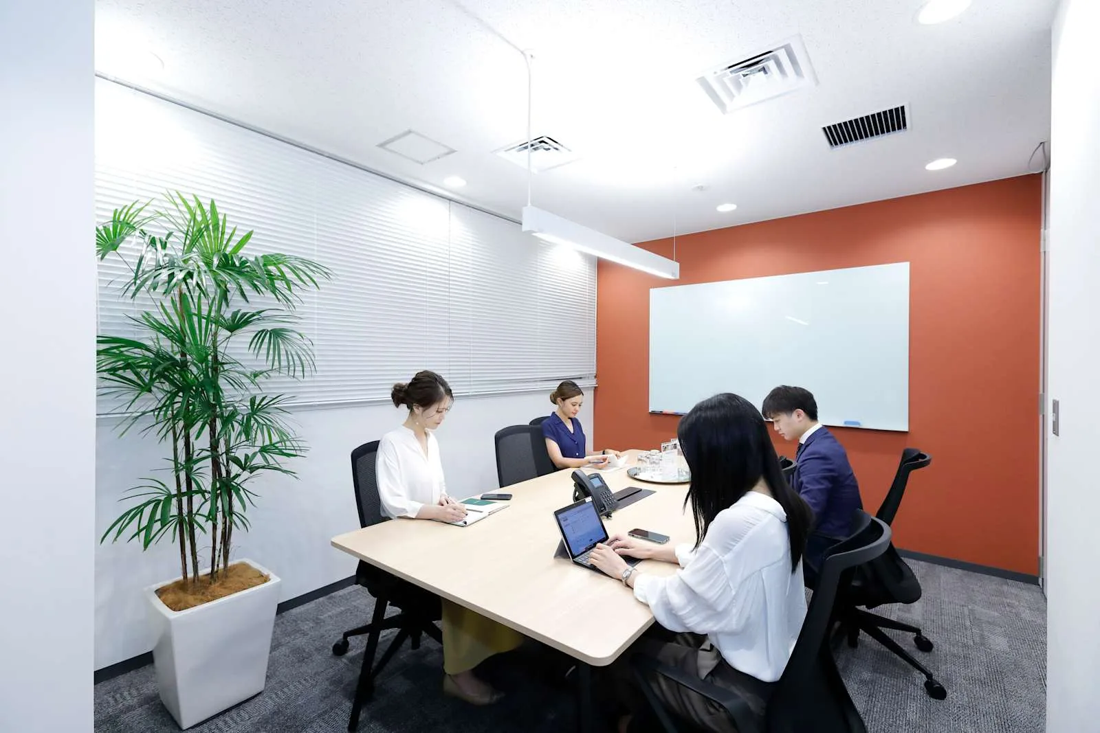 Regus TOKYO, Machida Ekimae, Meeting room for 6 people, Kanagawa