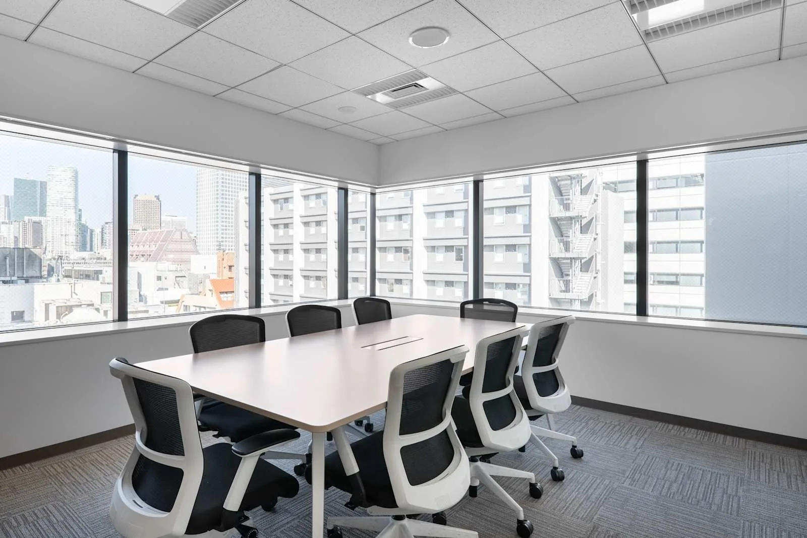 Regus Tokyo, Regus Shiba Daimon, Meeting room for 8 people, Tokyo
