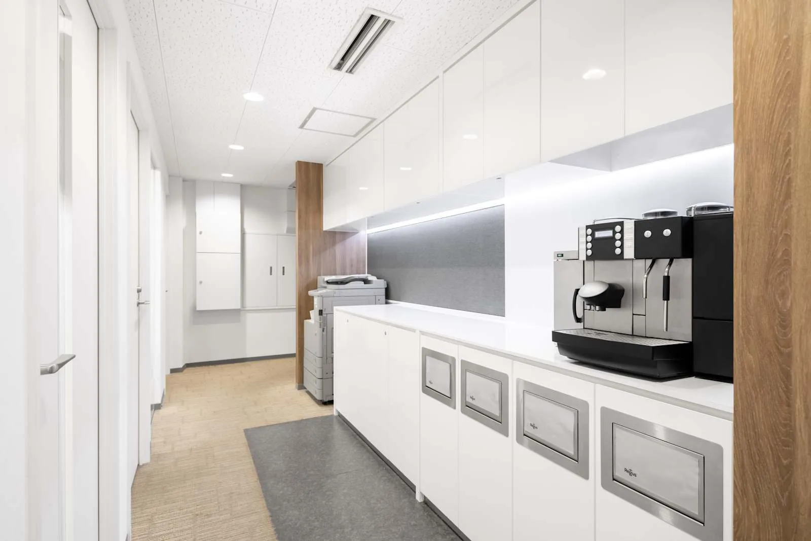 Regus TOKYO, Shinjuku Minamiguchi, Kitchen, Tokyo