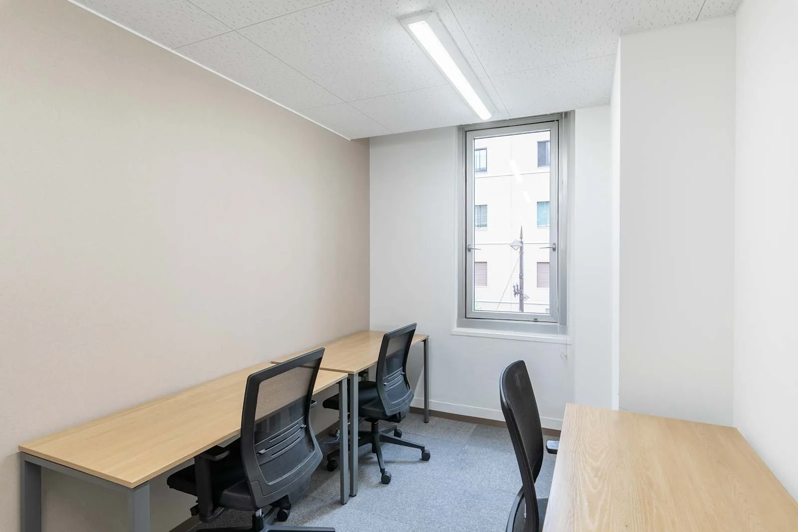 Regus TOYAMA, Denki Building、個室オフィス（3席）、Toyama