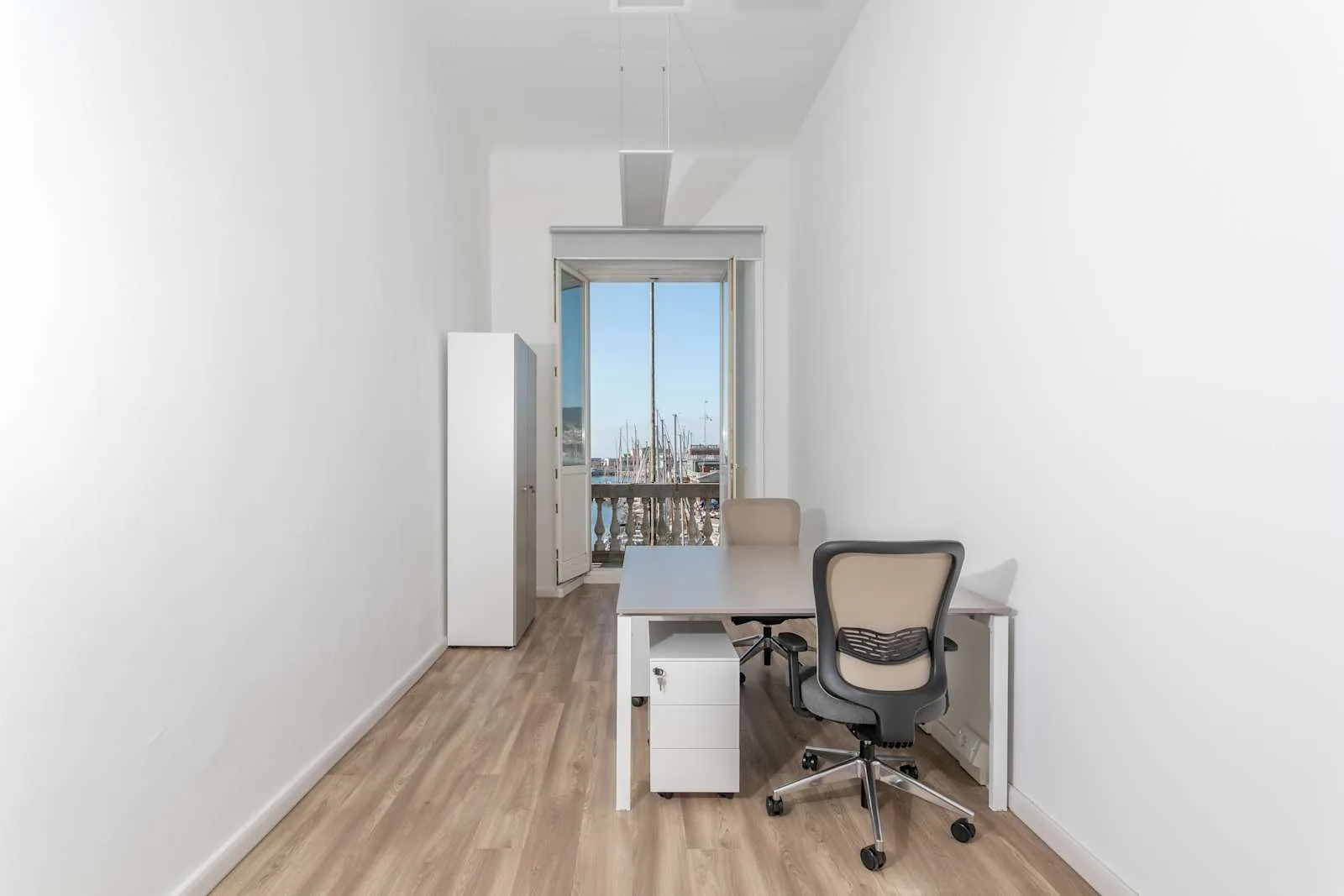 Regus Trieste, Riva Gulli, Private office, 2 desks, Trieste