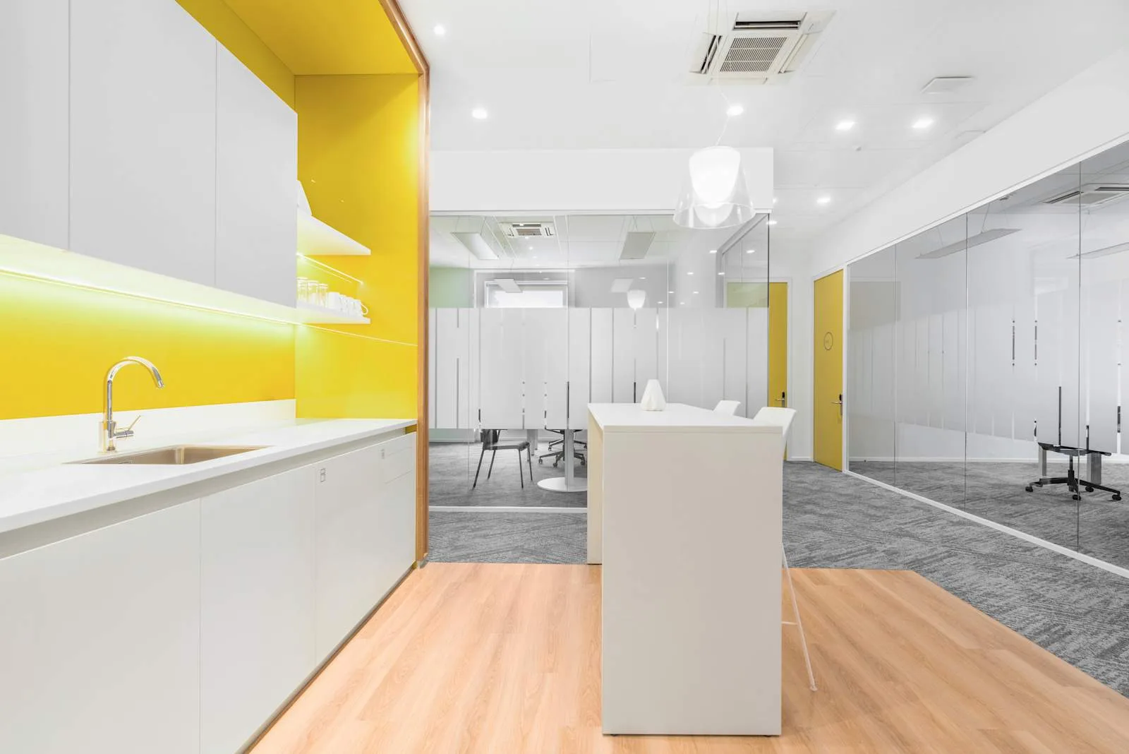 Regus TURIN, Confienza, Cuisine, Turin