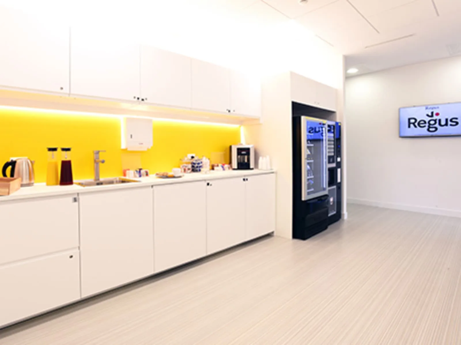 Regus TURIN, Dante, Cuisine, Turin