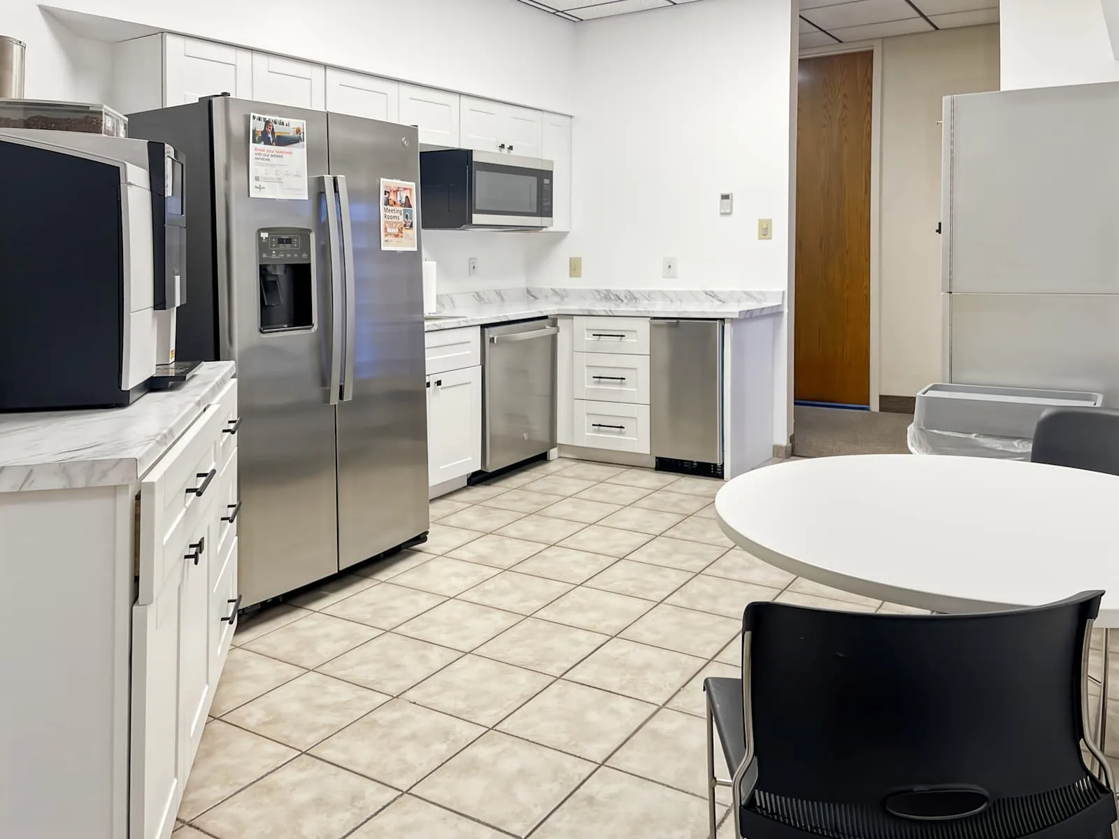 Regus TX, Bedford - 1600 Airport Freeway, Kitchen, Bedford, TX