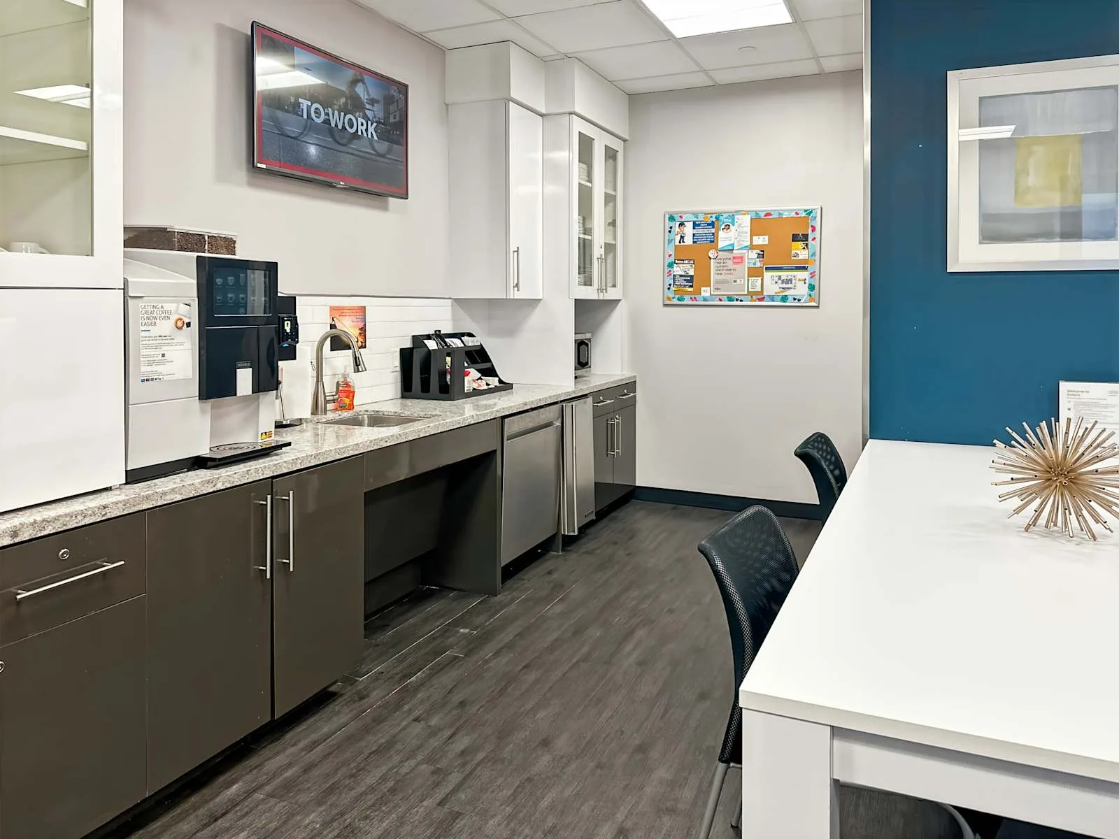 Regus TX, Bellaire - Houston - Bellaire Blvd., Kitchen, Bellaire, TX