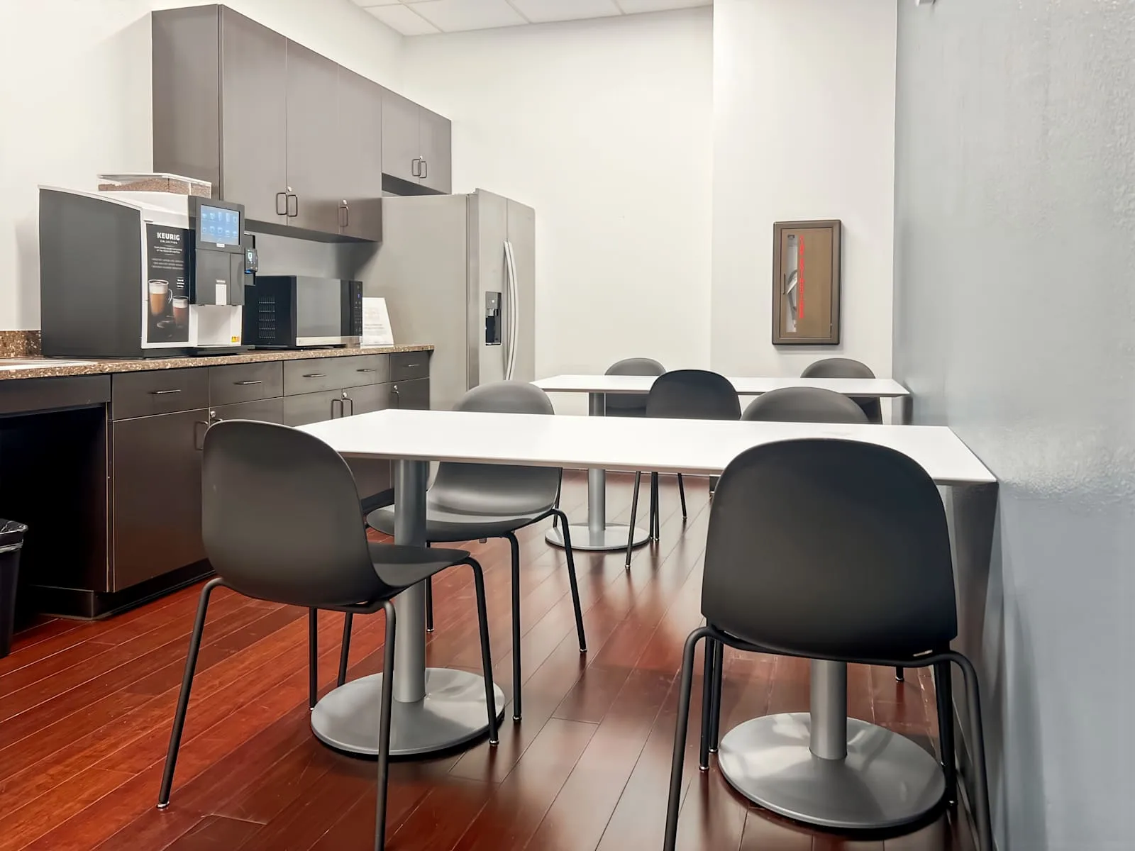 Regus TX, Burleson - E Renfro St, Cafeteria, Burleson, TX