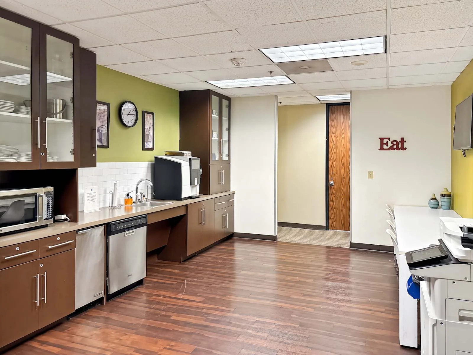 Regus TX, Dallas - Lake Highlands Tower, Kitchen, Dallas, TX