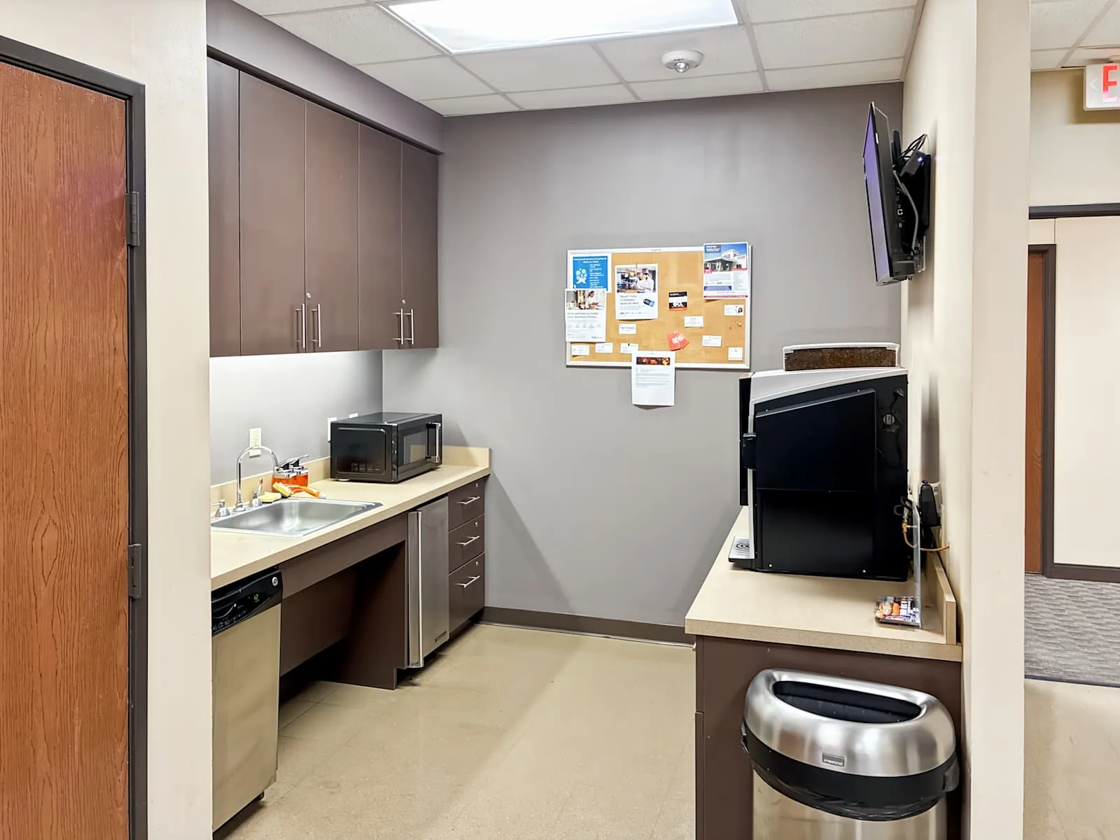 Regus TX, Grapevine- Vineyard Center II, Kitchen, Grapevine, TX