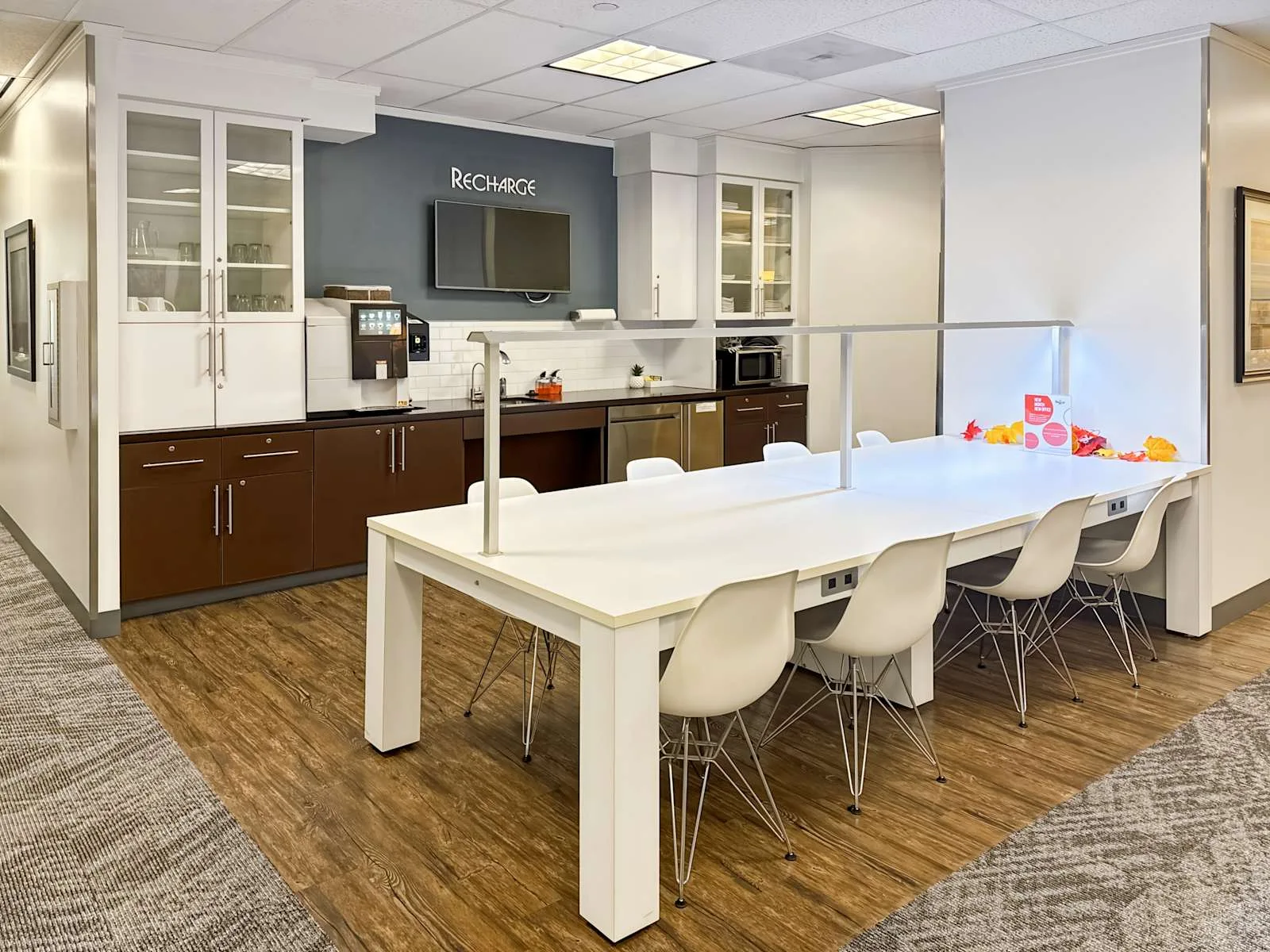 Regus TX, Houston - Echo Lane, Cafeteria, Houston, TX