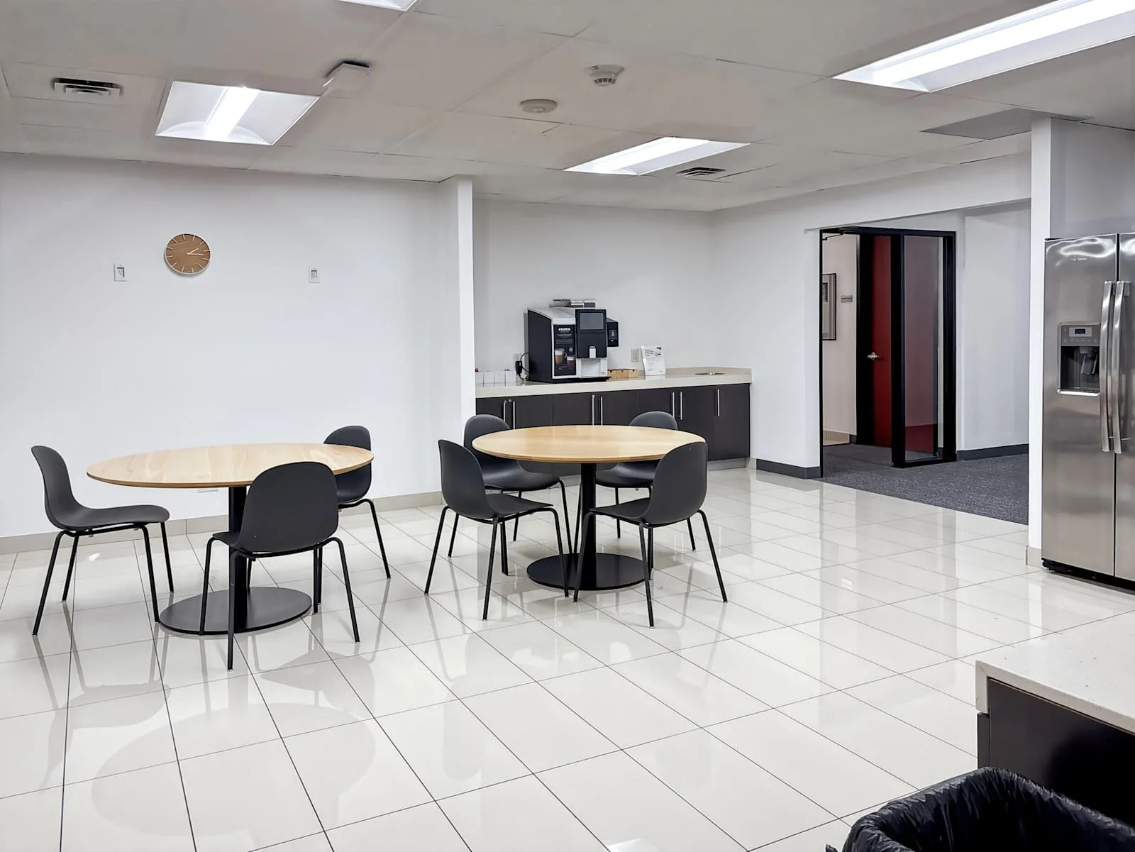 Regus TX Irving - 320 Decker Drive, Cafeteria, Irving, TX