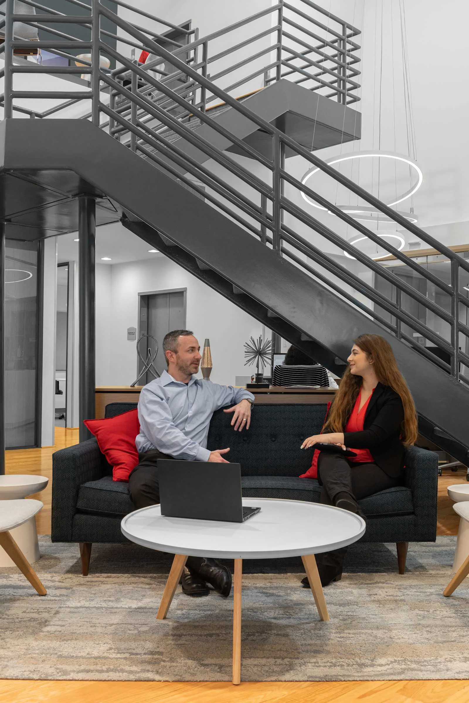 Regus TX, Irving - Las Colinas The Urban Towers, Lounge, Irving, TX