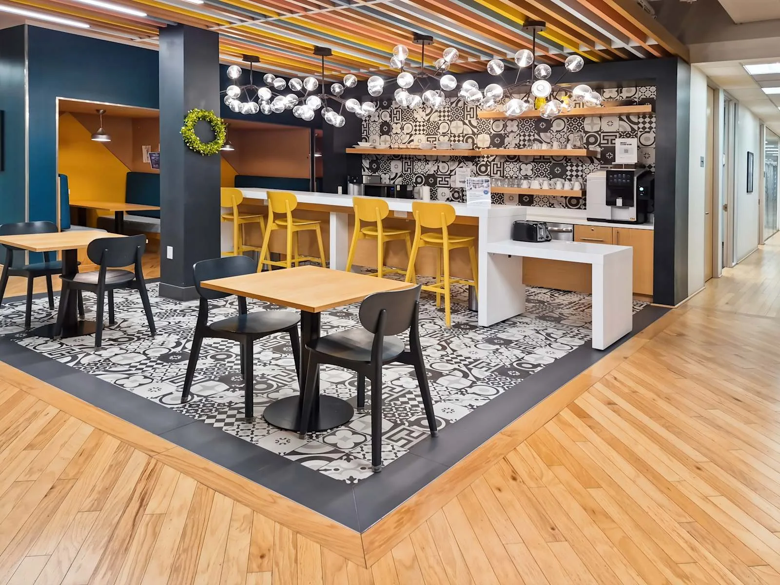Regus TX, The Woodlands - Market Street, Cafeteria, The Woodlands, TX