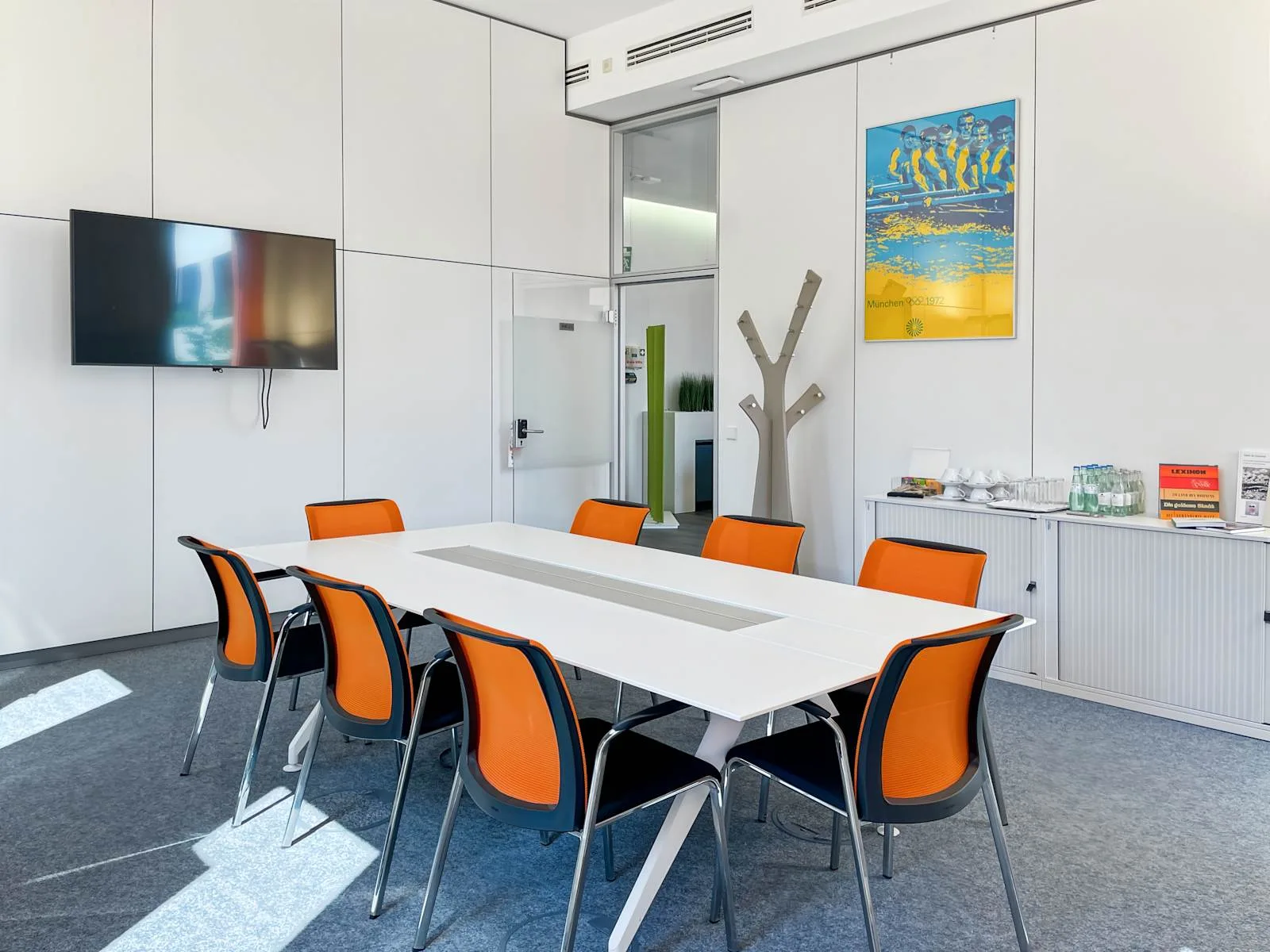 Regus UNTERFÖHRING, Unterföhring Park Village, Besprechungsraum für 8 Personen, Unterföhring