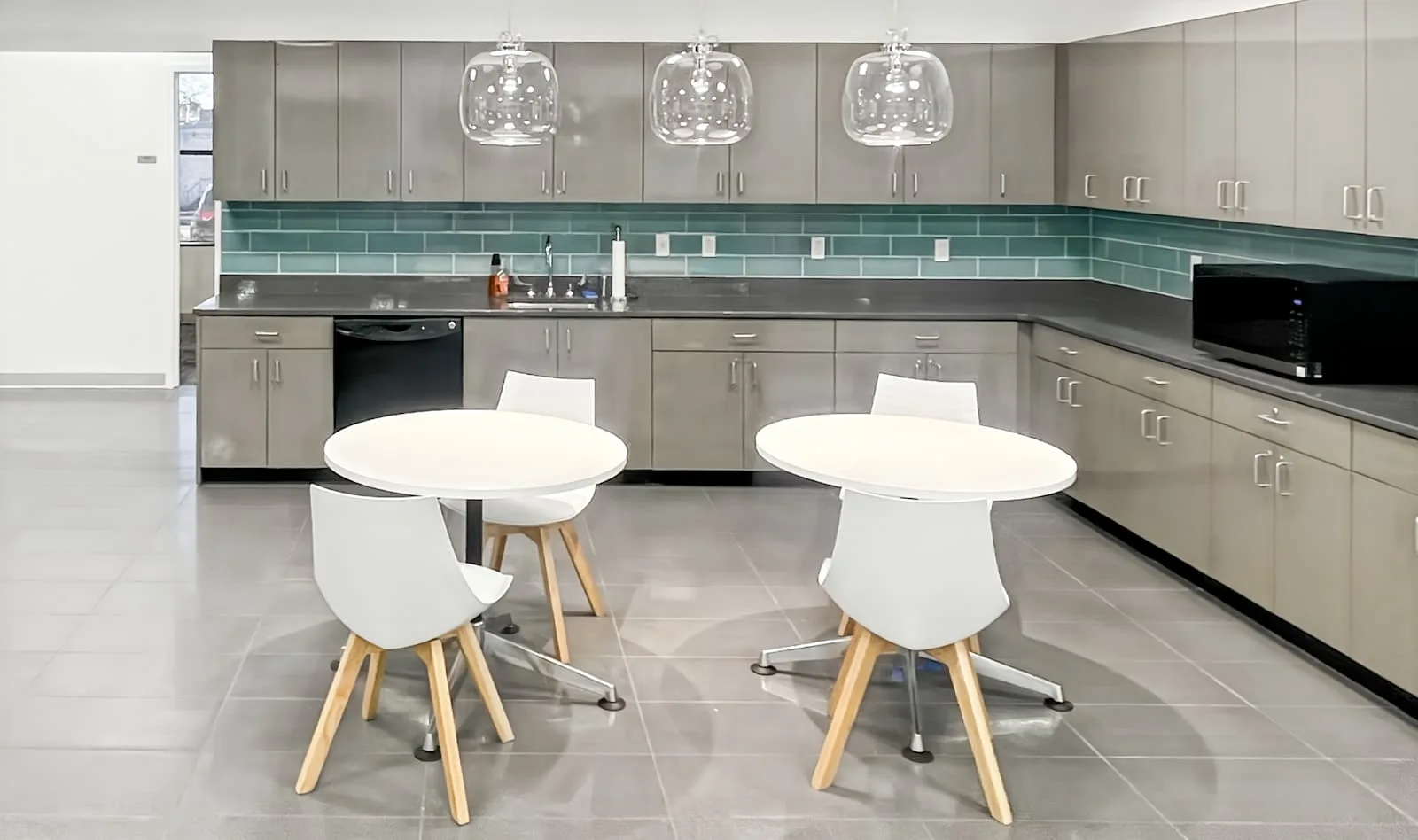 Regus VA, Leesburg - Catoctin Cir, Kitchen, Leesburg, VA