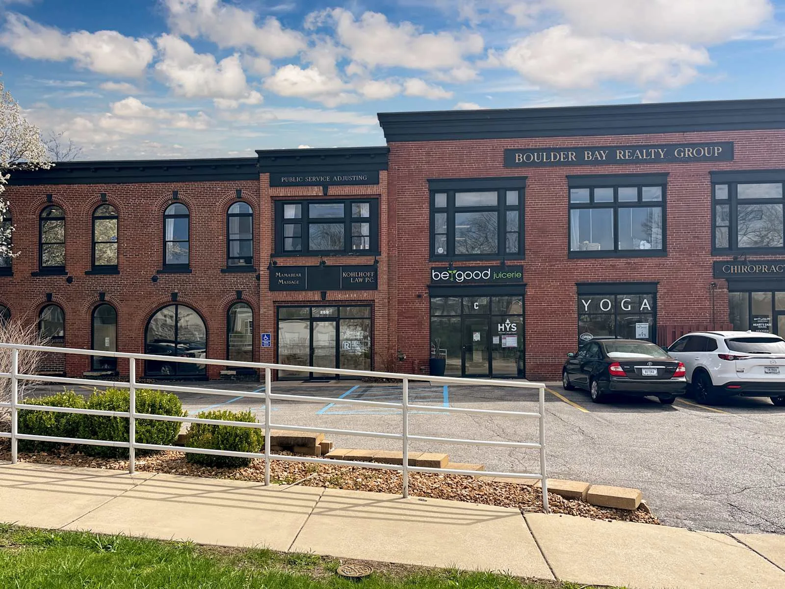 Regus IN, Valparaiso - Indiana Ave, Building facade, Valparaiso, IN