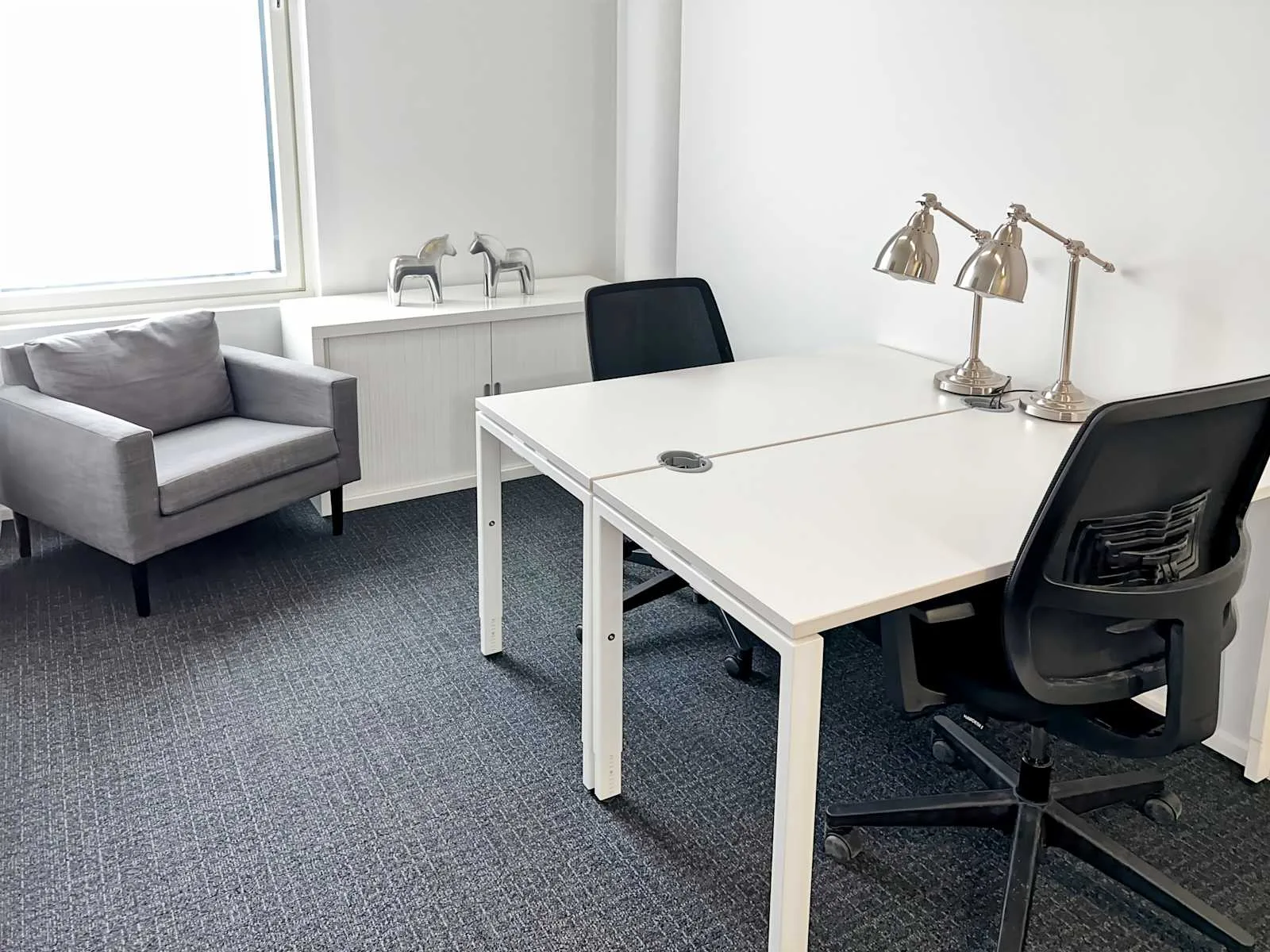 Regus VANTAA, Aviabulevardi, Oma toimisto 2 työpisteelle, Vantaa