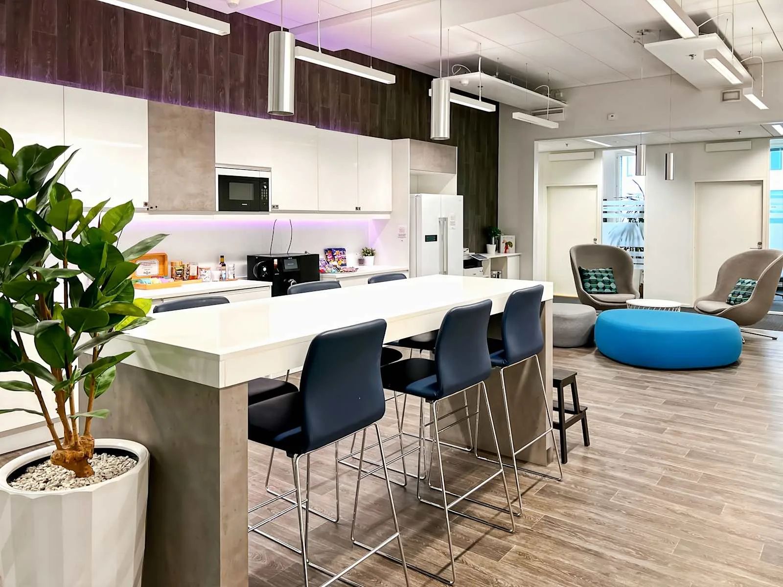 Regus VANTAA, Aviabulevardi, Kitchen, Vantaa