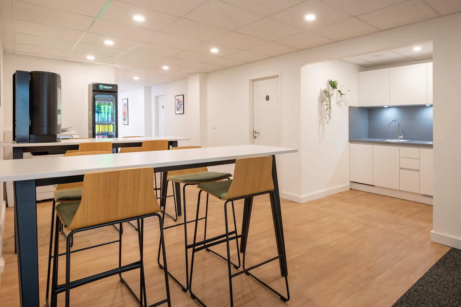 Regus VIENNA, Mariahilfer Strasse, Kitchen, Vienna