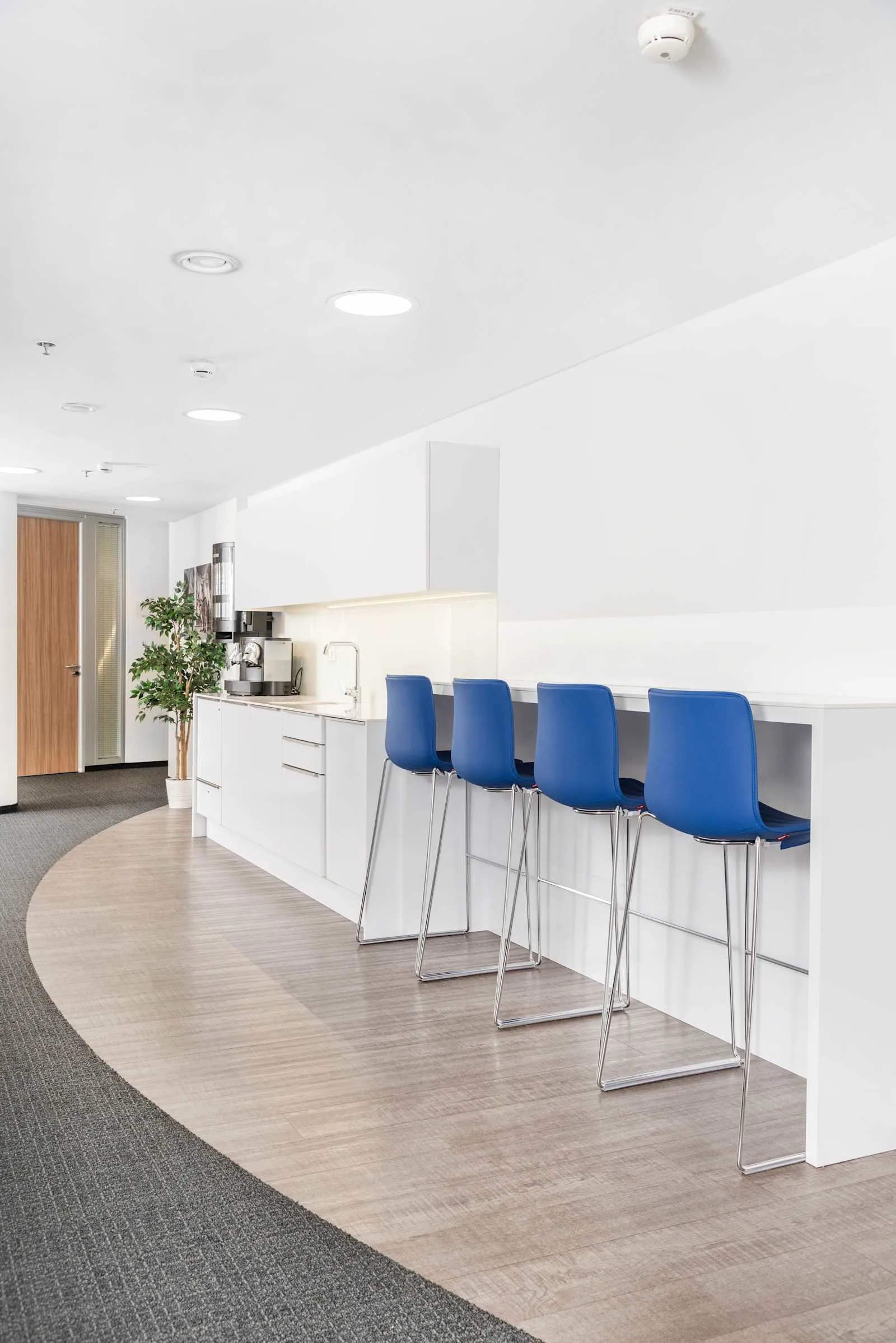 Regus VIENNA, Millennium Tower, Küche, Wien