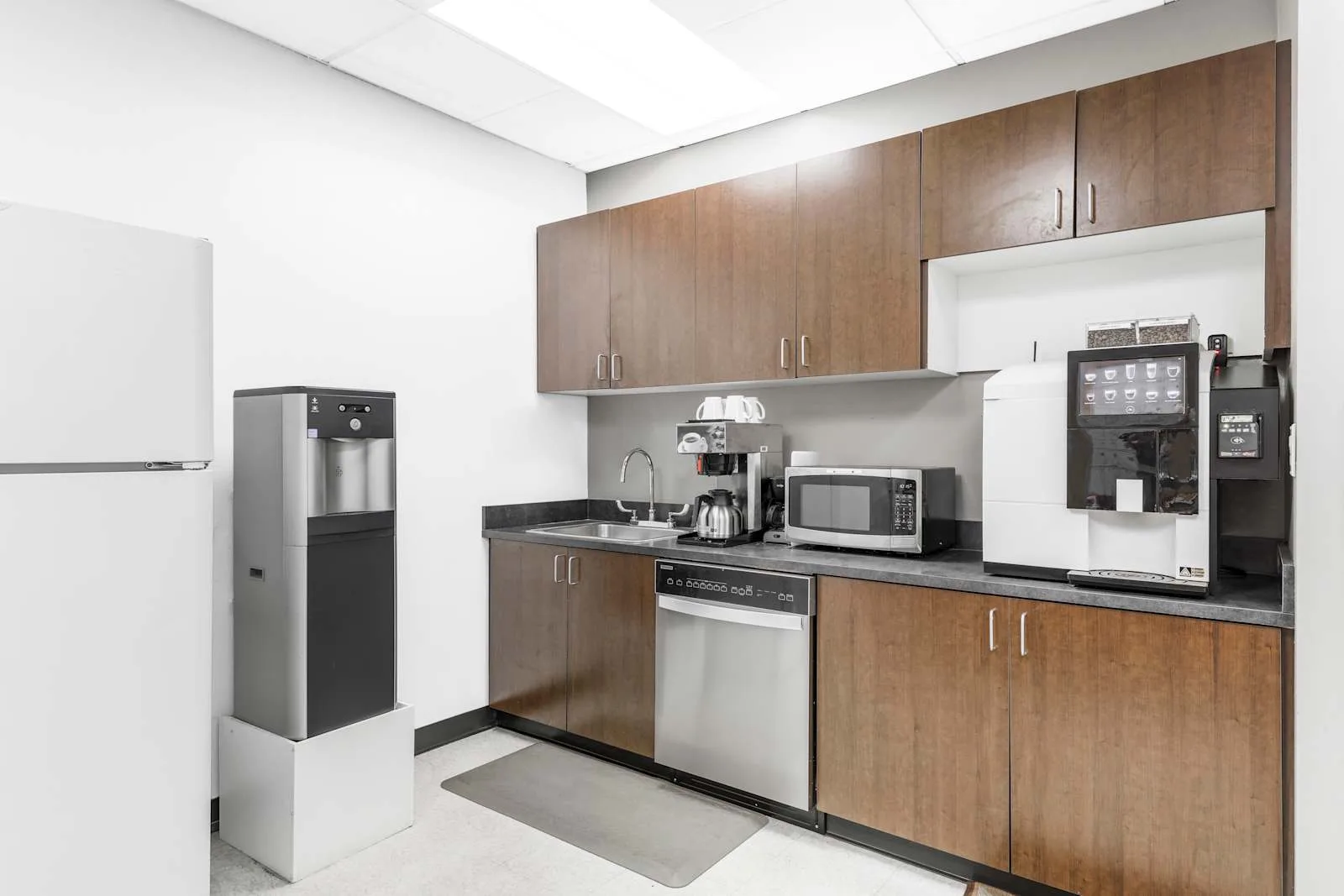 Regus WA, Kirkland - Corporate Center, Kitchen, Kirkland, WA