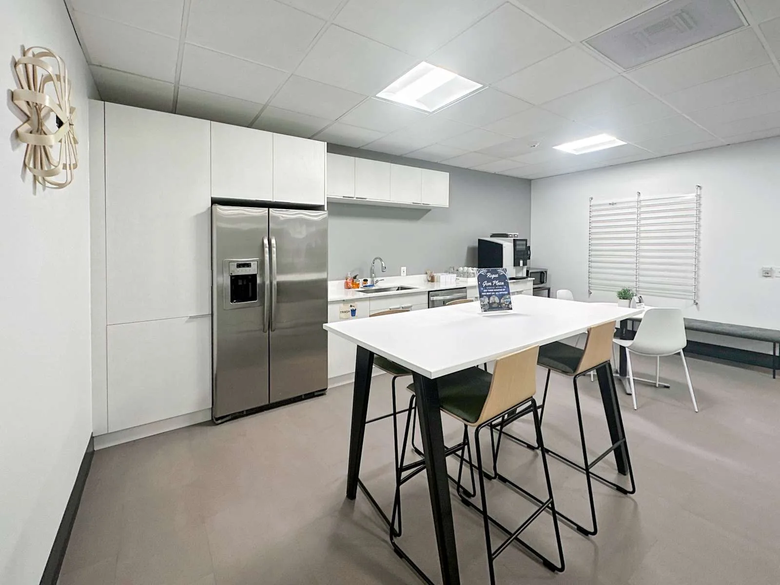 Regus WA, Seattle - Gem Plaza, Kitchen, Seattle, WA