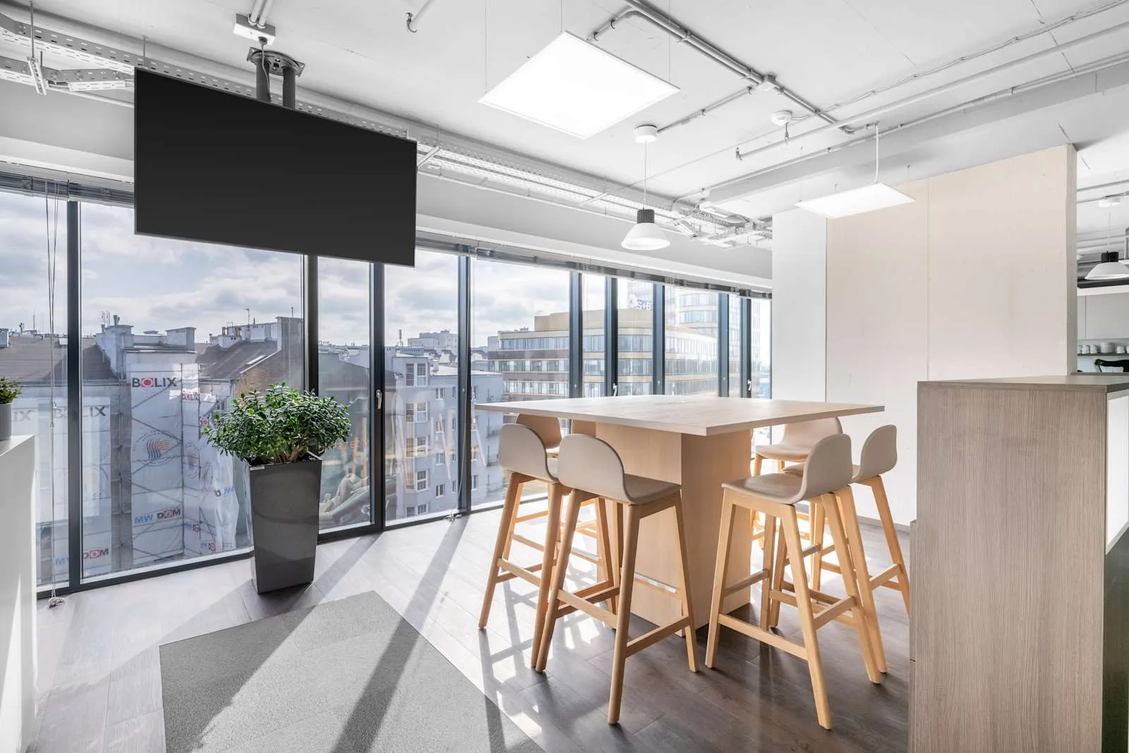Regus WARSAW, Polna Corner, Meeting room for 6 people, Warsaw