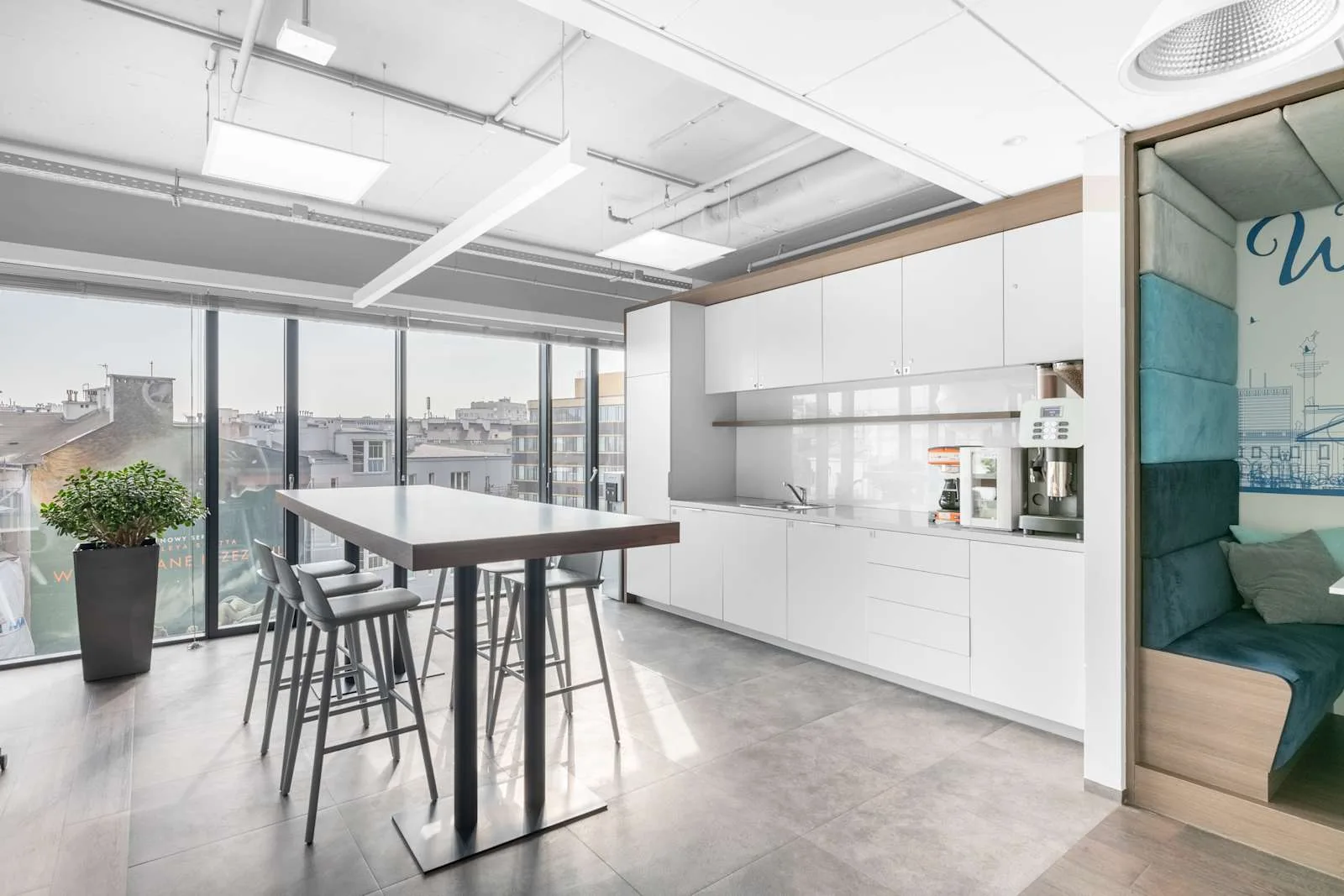 Regus WARSAW, Polna Corner, Kitchen, Warsaw