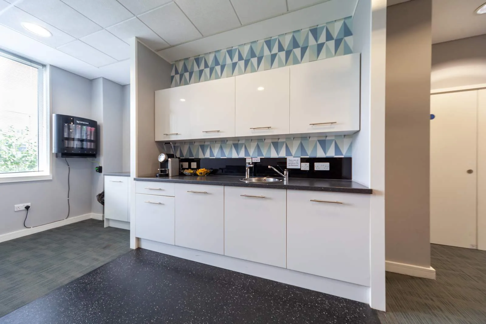 Regus WELWYN GARDEN CITY, Welwyn Falcon Gate, Cuisine, Welwyn Garden City