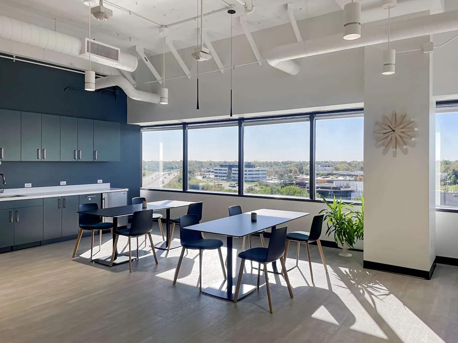 Regus IL, Westmont - Oakmont Plaza Dr, Cafeteria, Westmont, IL