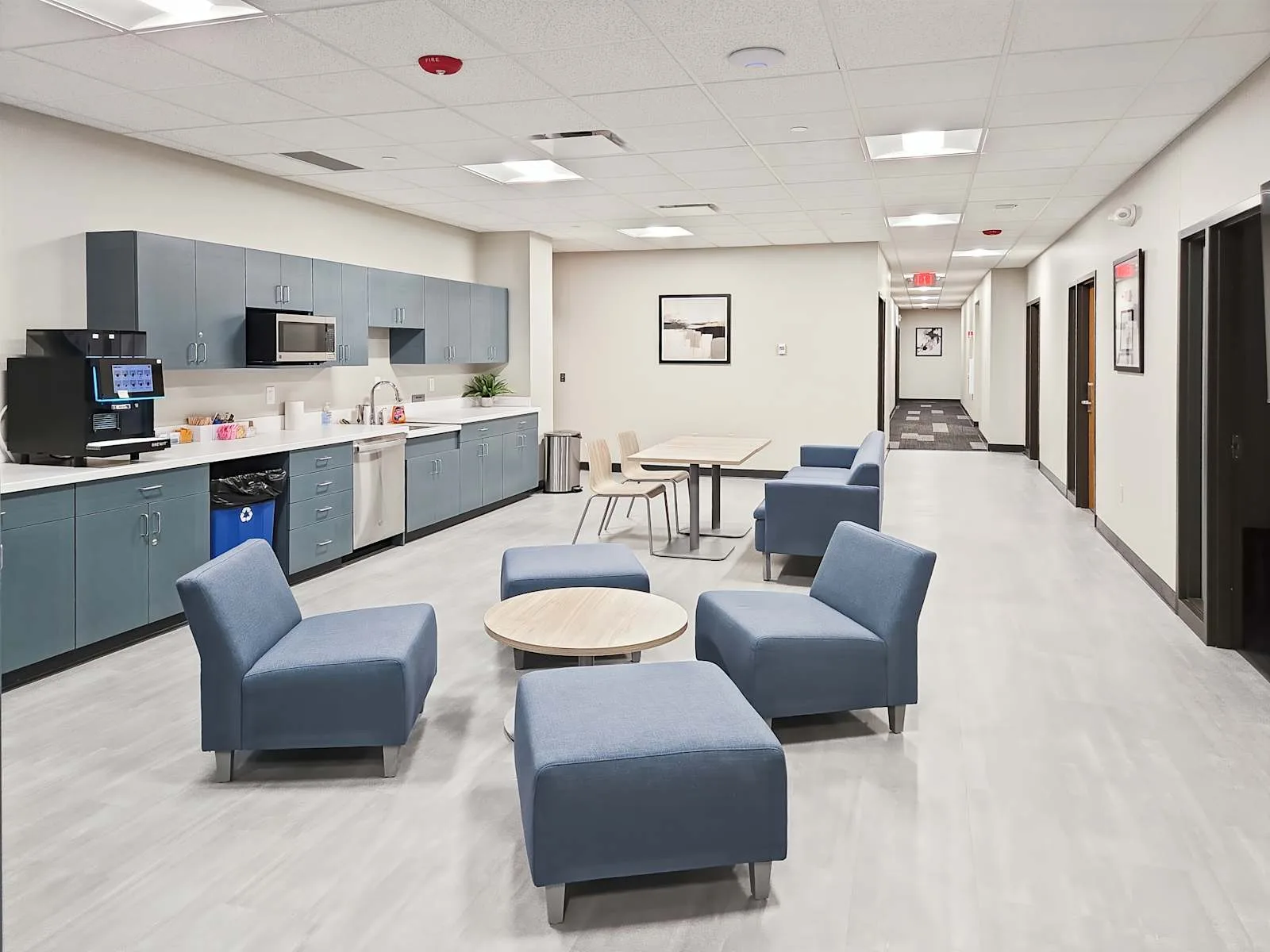 Regus WI, Appleton - W College Ave, Kitchen, Appleton, WI