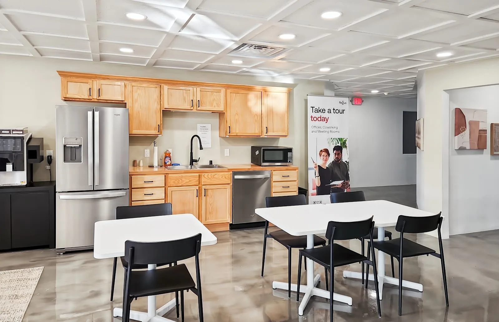 Regus WI, Bellevue - Development Dr, Kitchen, Bellevue, WI