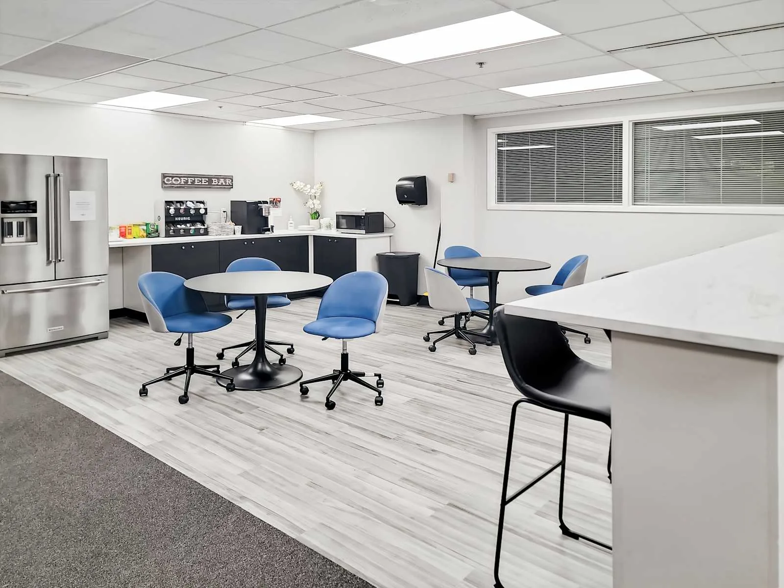Regus WI, Brookfield - Bishops Way, Cafeteria, Brookfield, WI