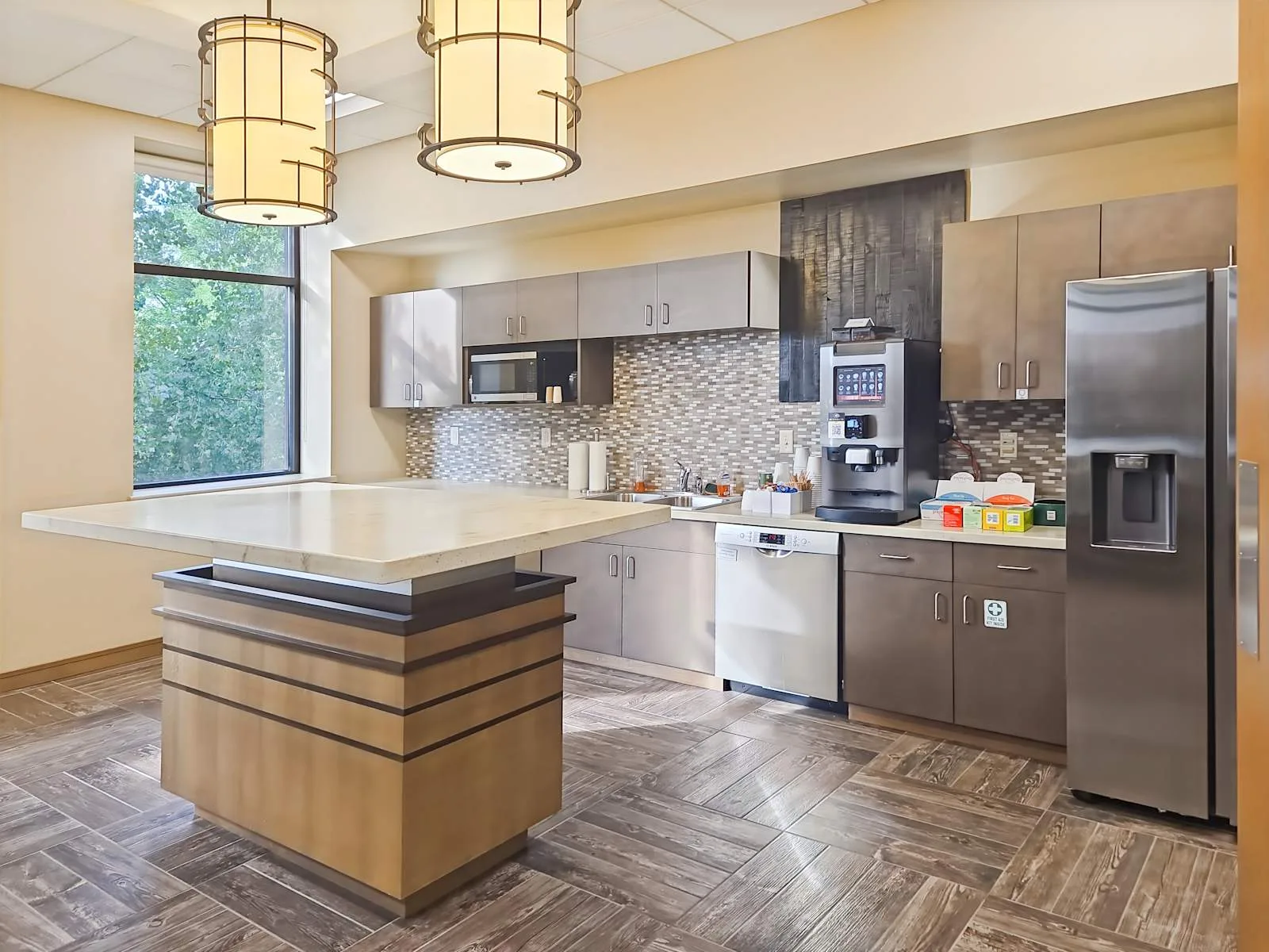 Regus WI, Eau Claire - Oakwood Mall Dr, Kitchen, Eau Claire, WI