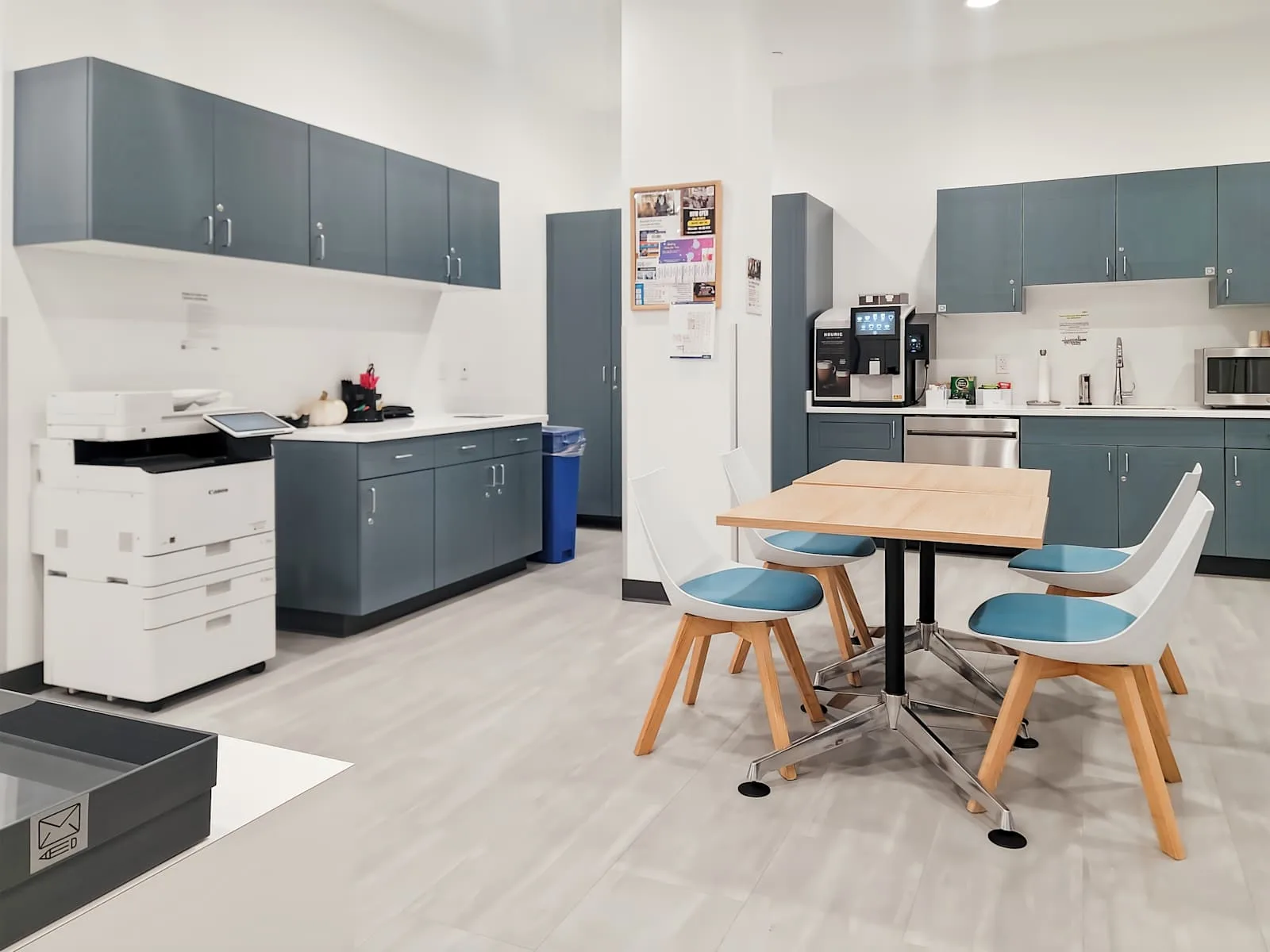 Regus WI, Franklin - Ballpark Dr, Kitchen, Franklin, WI