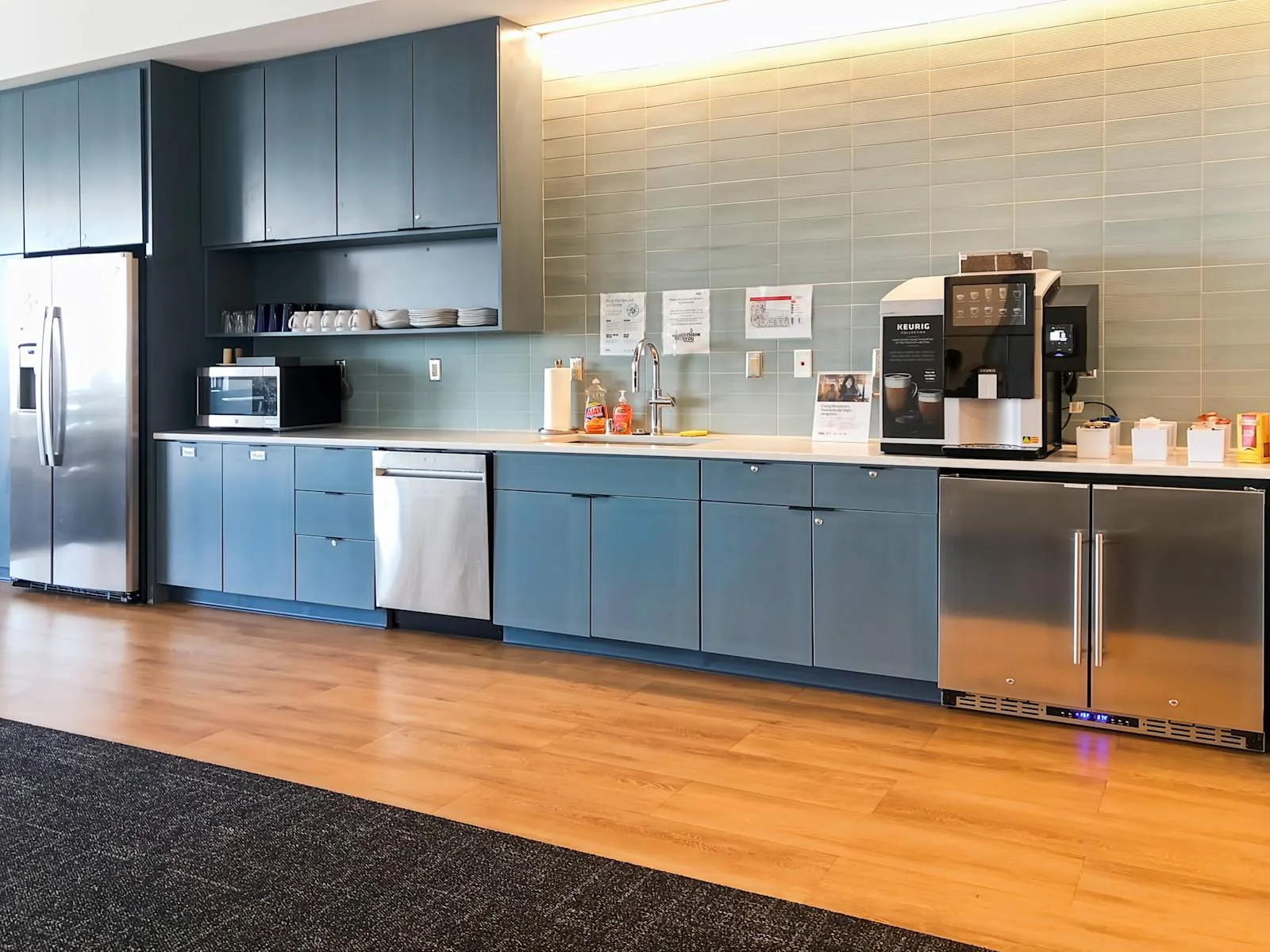 Regus WI, Glendale - Bayshore Town Center, Kitchen, Glendale, WI