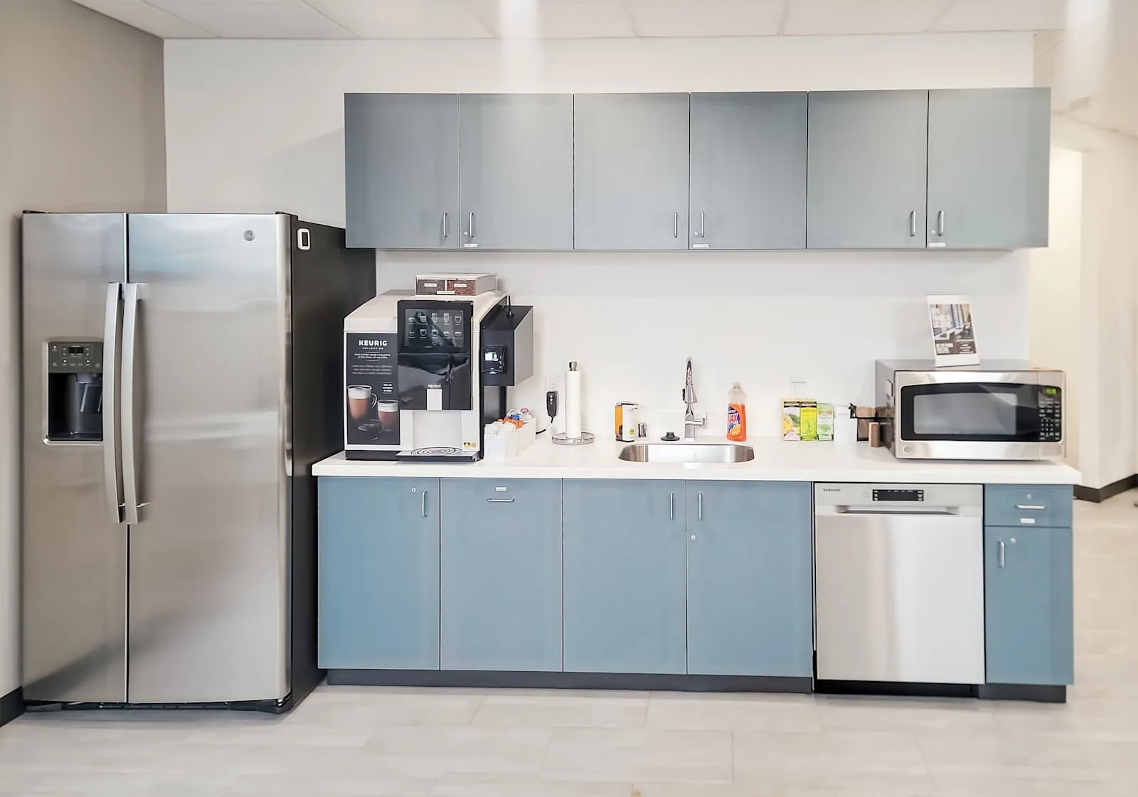 Regus WI, Greenfield - S 76th Street, Kitchen, Greenfield, WI