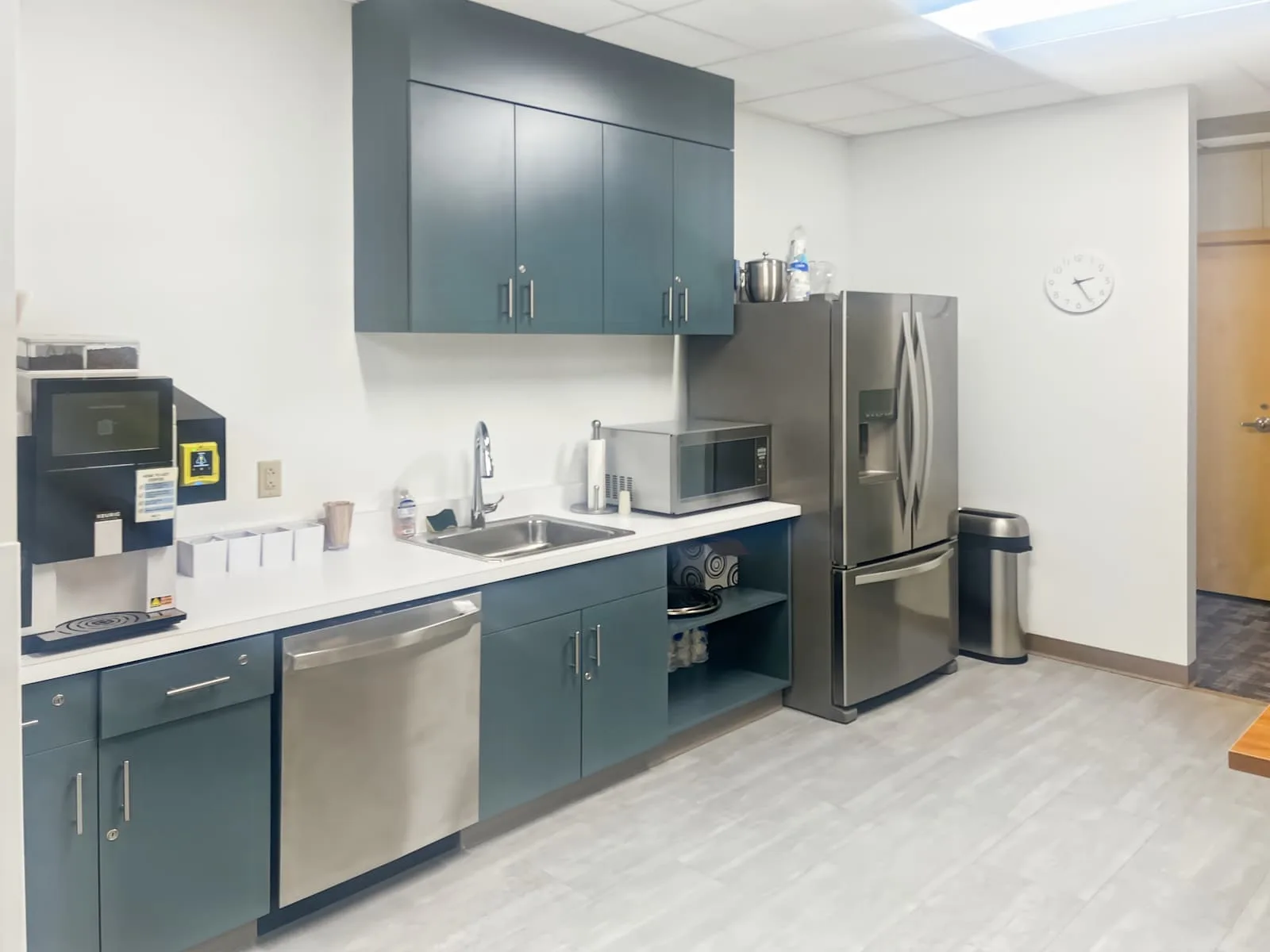 Regus WI, Madison - Heartland Trl, Kitchen, Middleton, WI