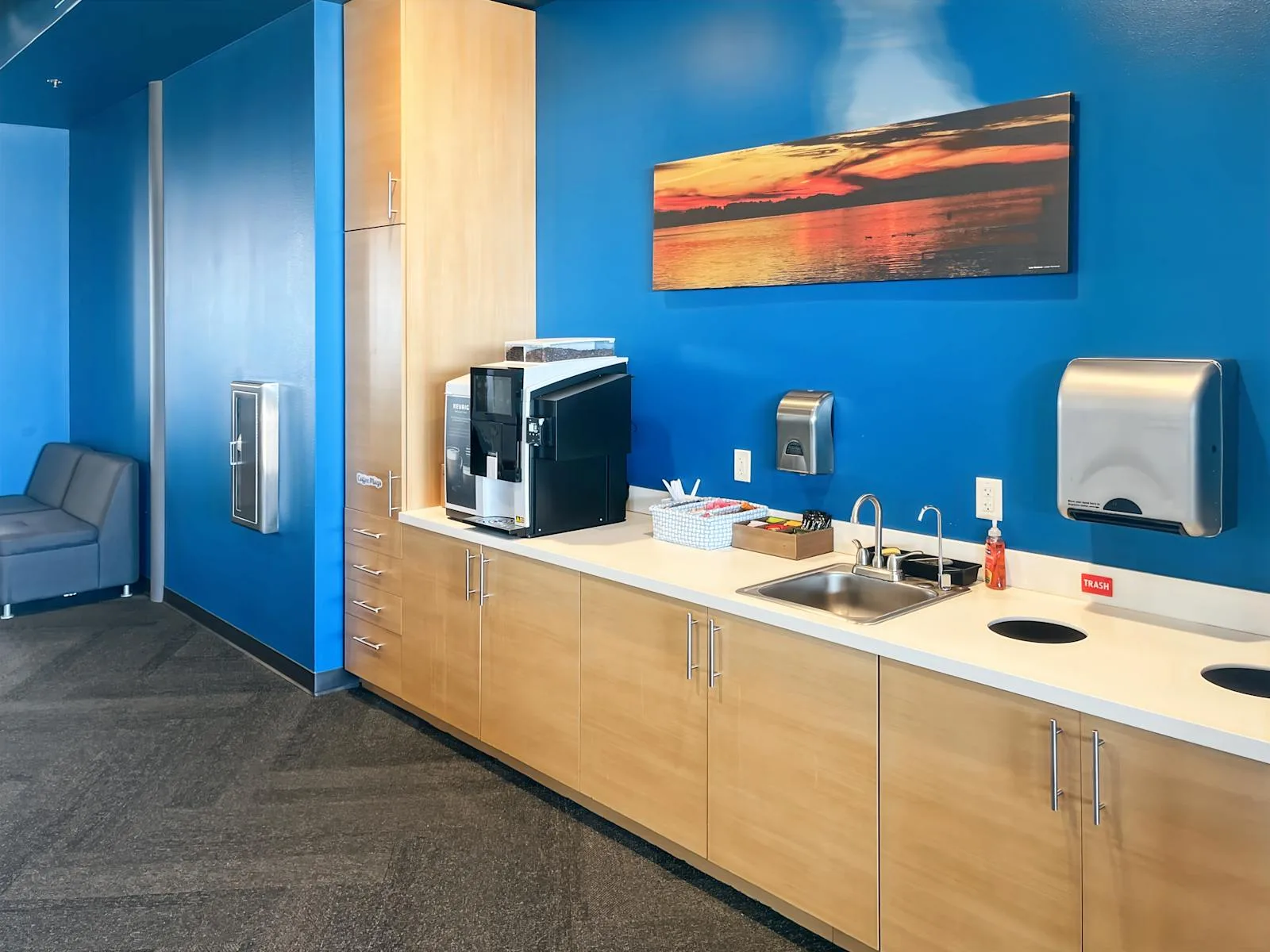 Regus WI, Middleton - Discovery Dr, Kitchen, Middleton, WI