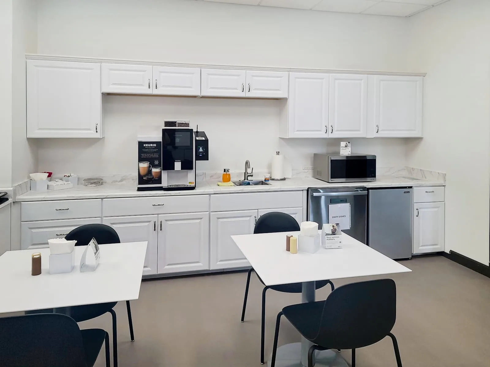 Regus WI, De Pere - Reid Street, Kitchen, De Pere, WI