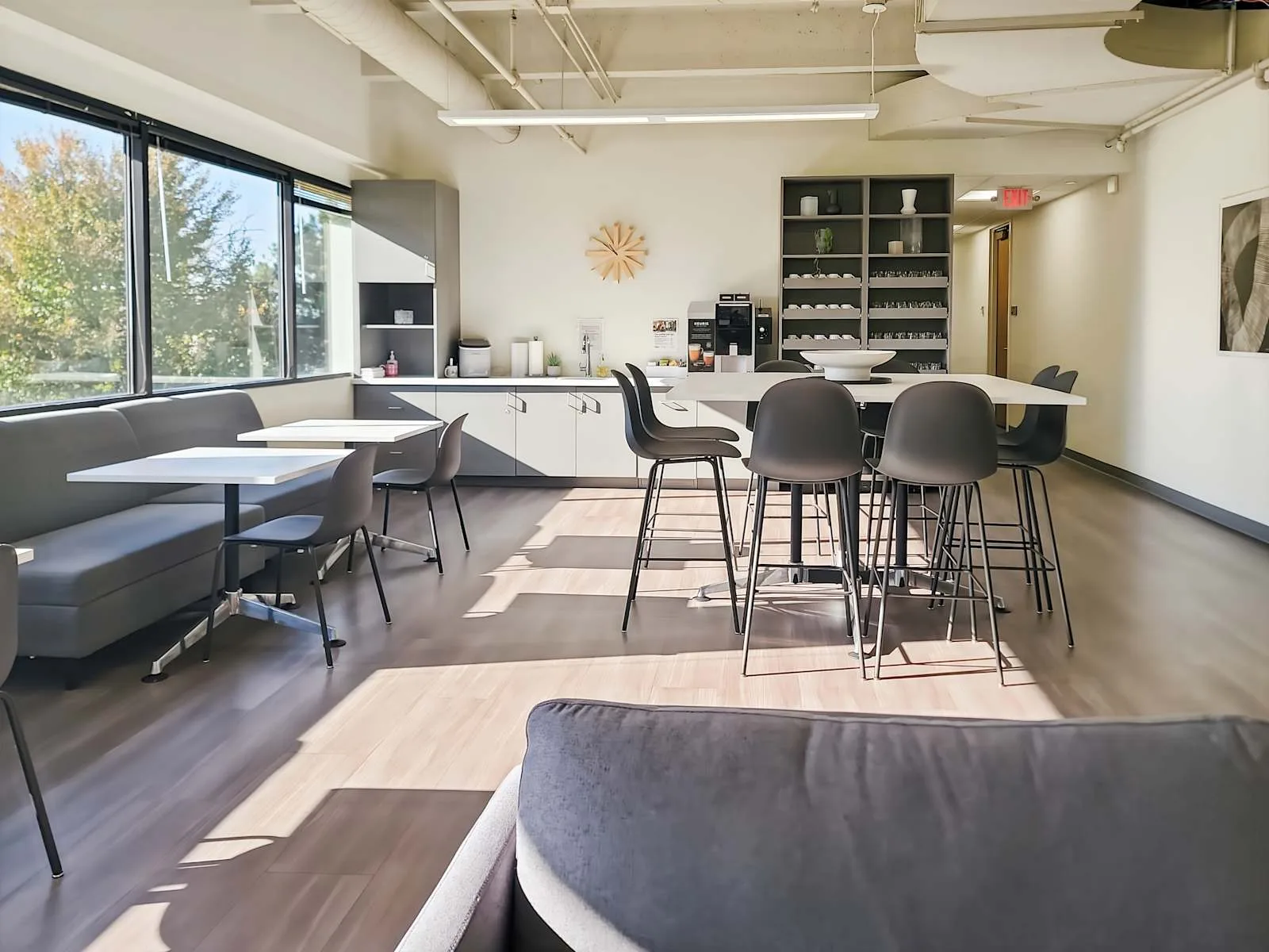 Regus WI, West Allis – West National Avenue, Cafeteria, West Allis, WI