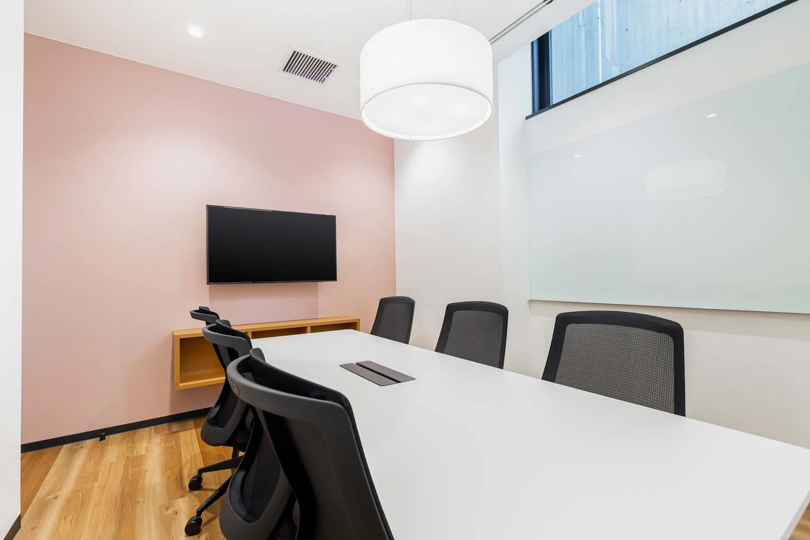 Regus Yamagata, Yamagata Ekimae、会議室（6名）、Yamagata