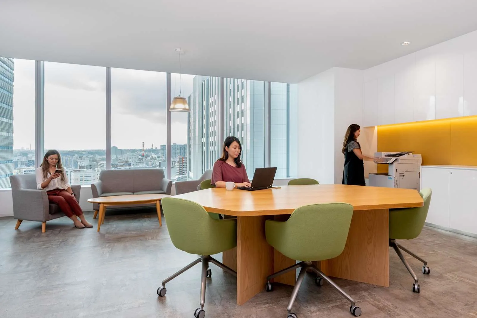 Regus YOKOHAMA, Blue Avenue、コワーキングスペース、横浜
