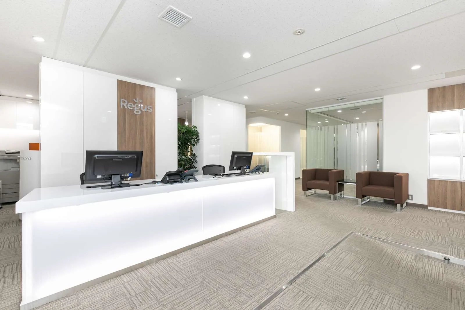 Regus YOKOHAMA, Yokohamaeki Nishiguchi、受付、横浜