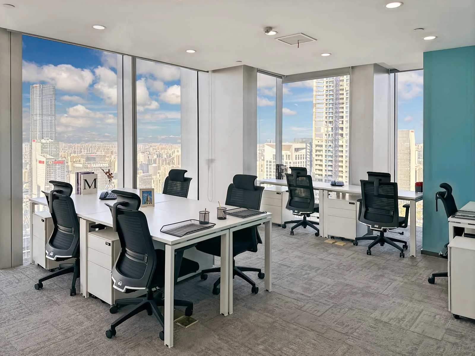 Regus Zebra - Jinan China Resources、开放式办公区、济南市