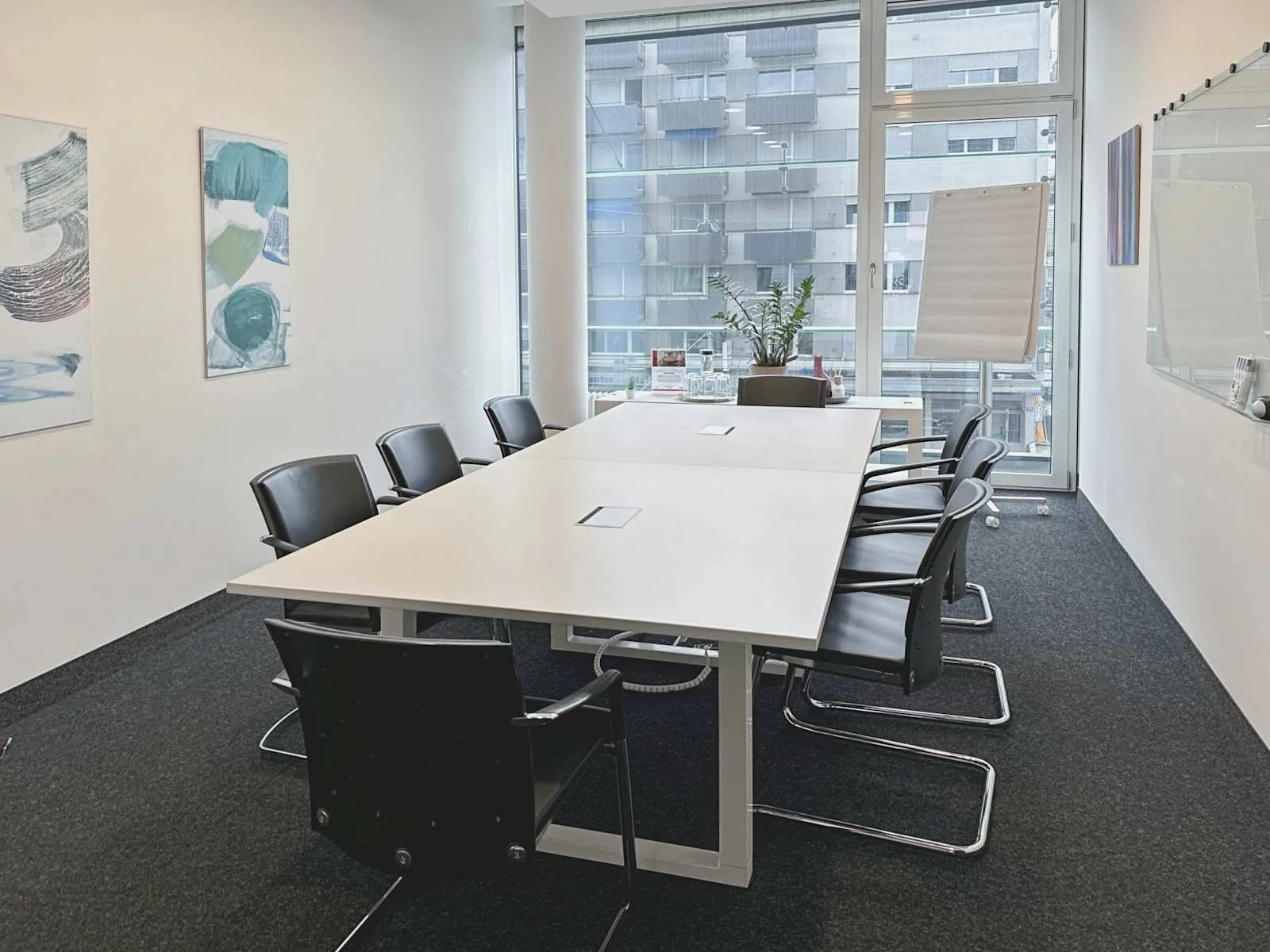 Regus Zurich, Letzigrund Altstetten, Besprechungsraum für 9 Personen, Zürich