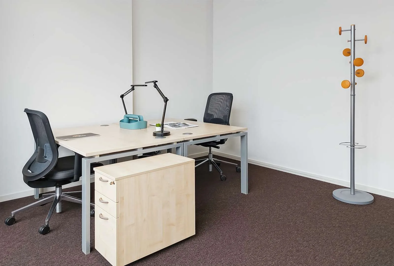 Regus Zurich, Letzigrund Altstetten, Privatbüro mit 2 Arbeitsplätzen, Zürich