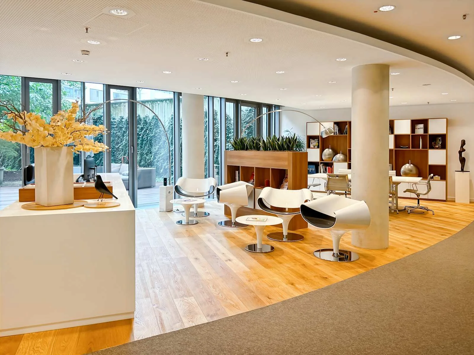 Signature DUSSELDORF, SIGNATURE Kö-Blick, Empfang, Düsseldorf